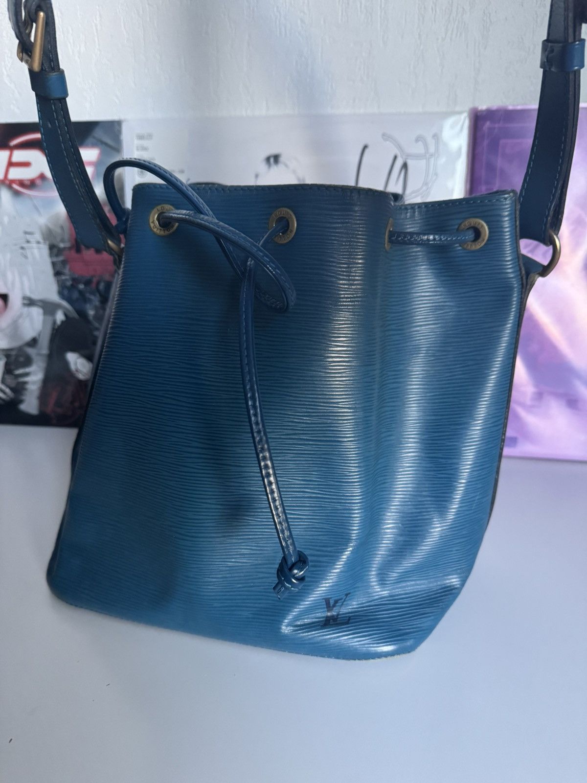 Louis Vuitton Louis Vuitton Noé leather crossbody bag luxury Designer Size ONE SIZE - 6 Thumbnail