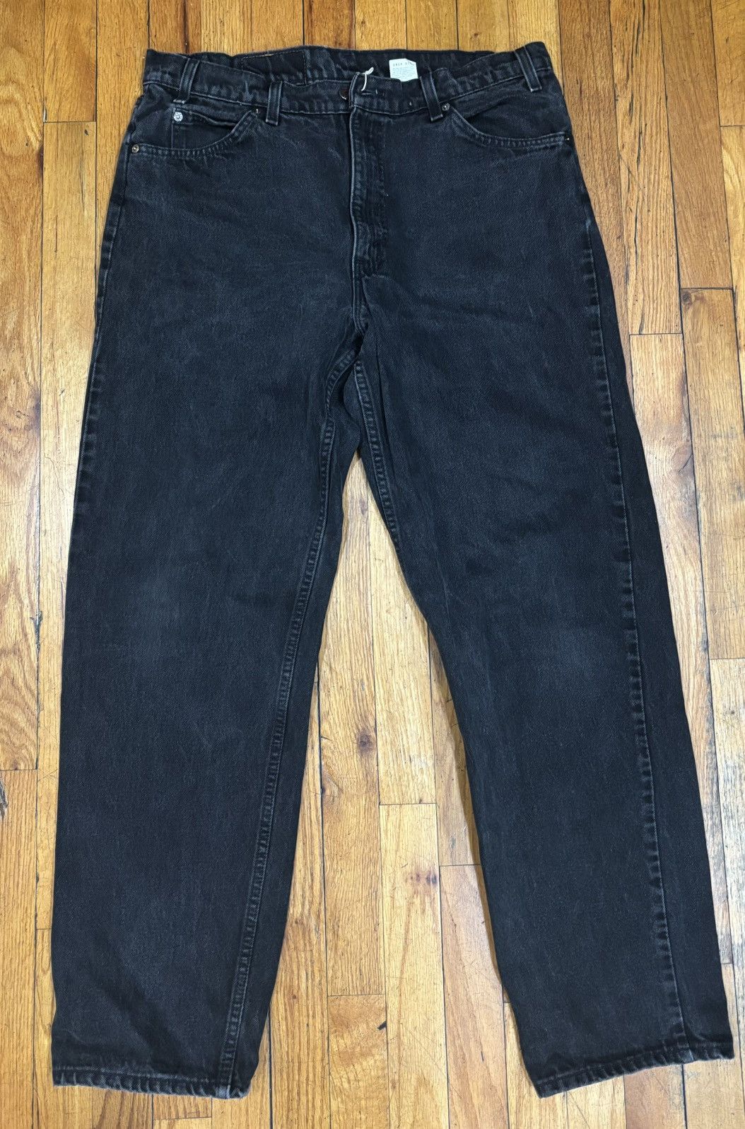 Levi's Vintage Clothing Vintage Levi's 550 36x32 Black Relaxed Fit Denim Orange Tab Size US 36 / EU 52 - 1 Thumbnail