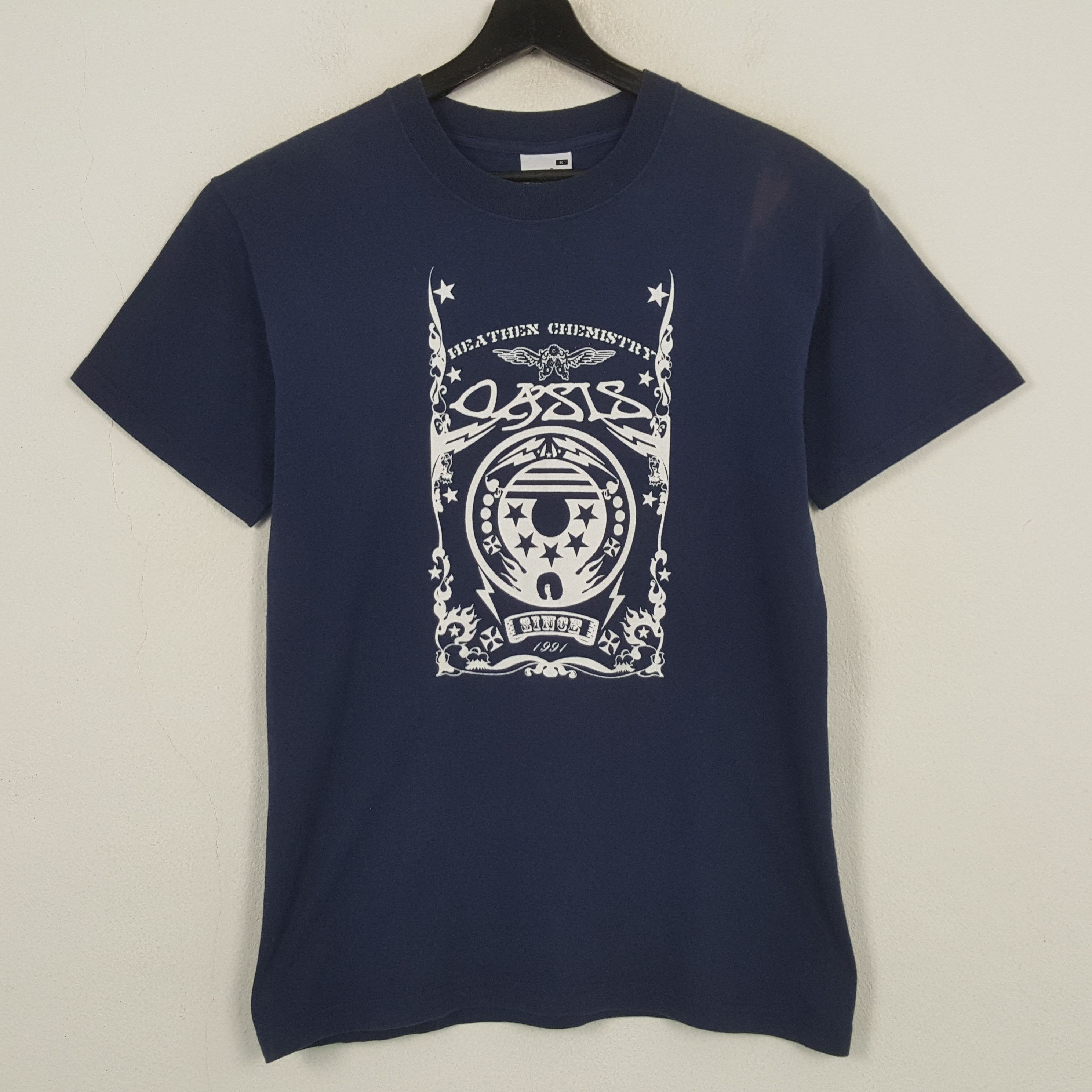 Band Tees Oasis Rock Band Music Tshirt RR4 Size US S / EU 44-46 / 1 - 1 Thumbnail