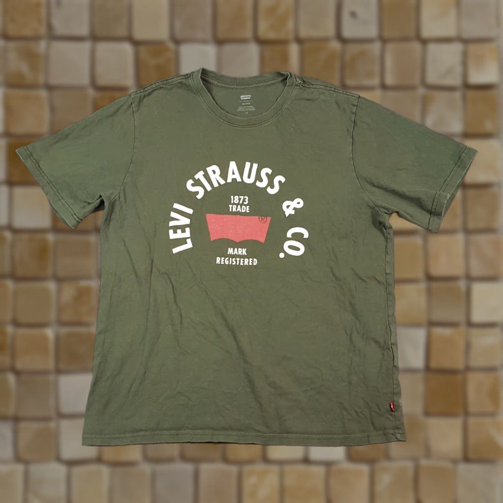 Levi's VINTAGE Levi's Retro Logo T-Shirt Men's Large Green Short Sleeve Crew Neck 90s Cowboy Outdoor Casual Size US L / EU 52-54 / 3 - 1 Thumbnail