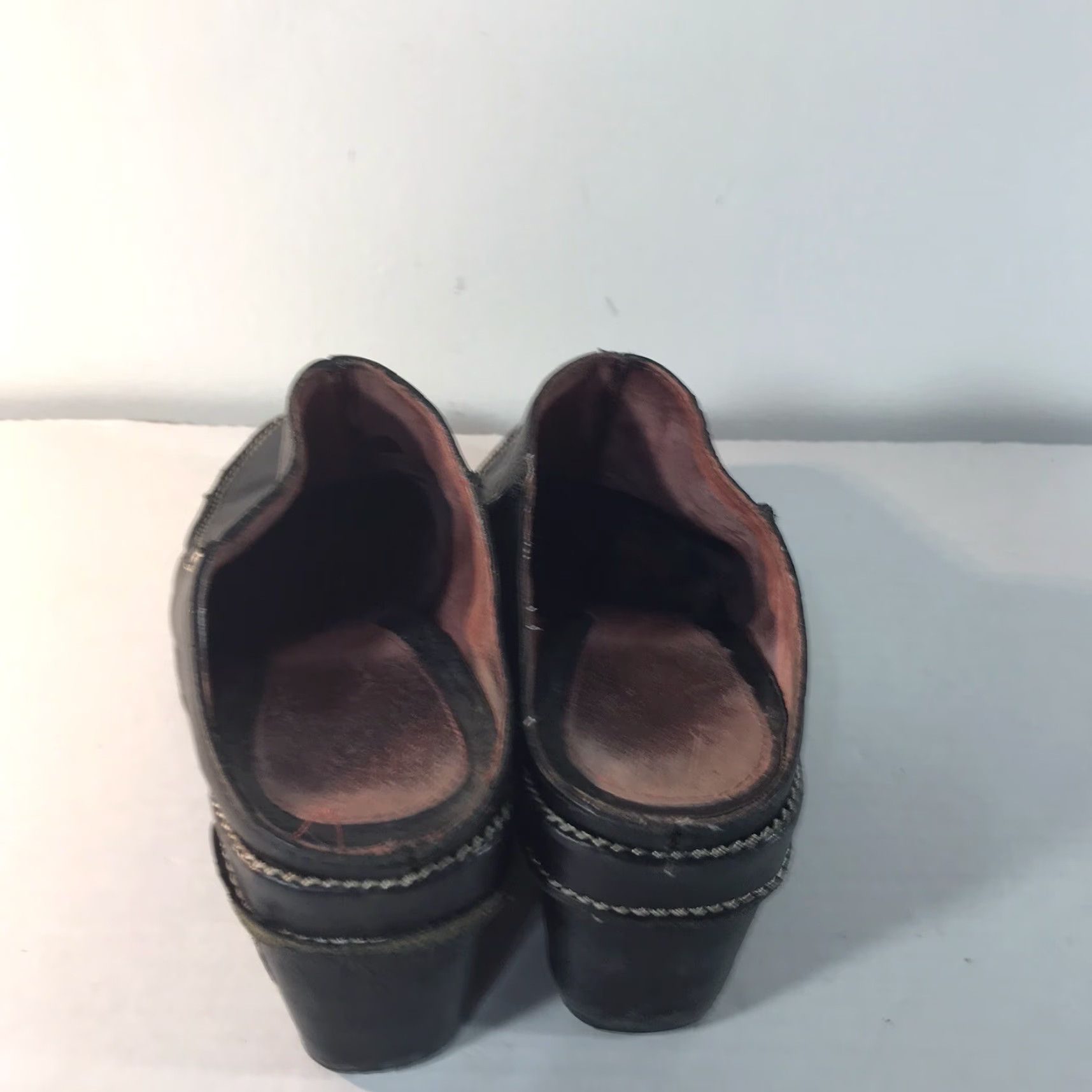 Vintage VINTAGE Aerosoles Leather Clogs Casual Women's Size 8M Black Slip On 2.5in Heel Size US 8 / IT 38 - 3 Thumbnail