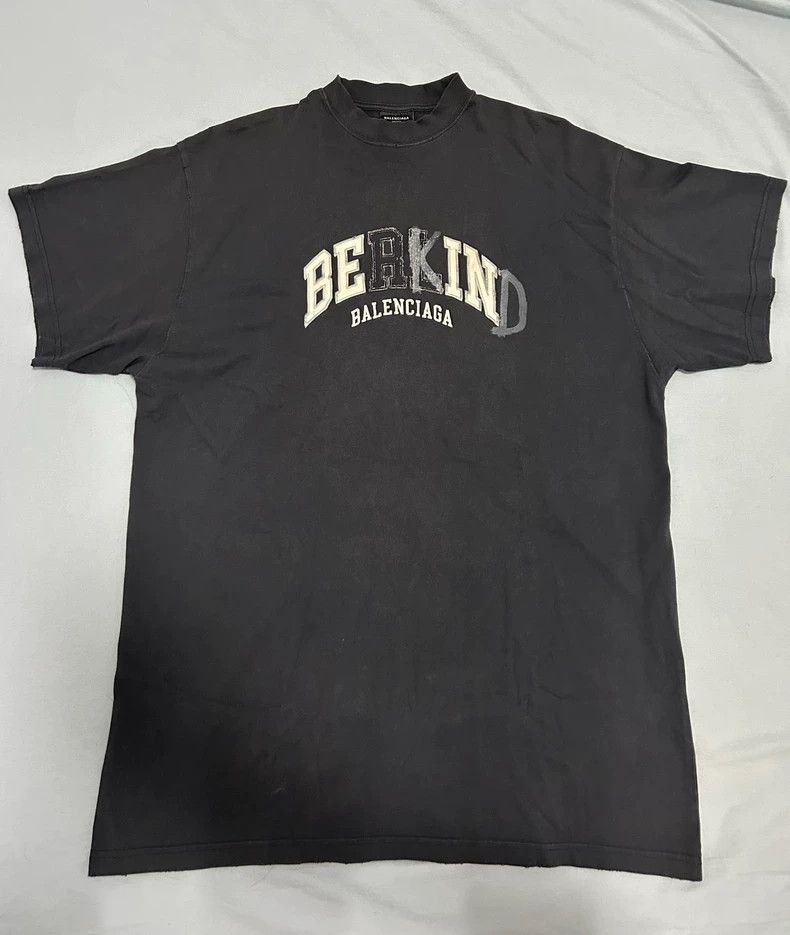 Balenciaga Balenciaga Short Sleeve T-shirt Size US S / EU 44-46 / 1 - 1 Thumbnail