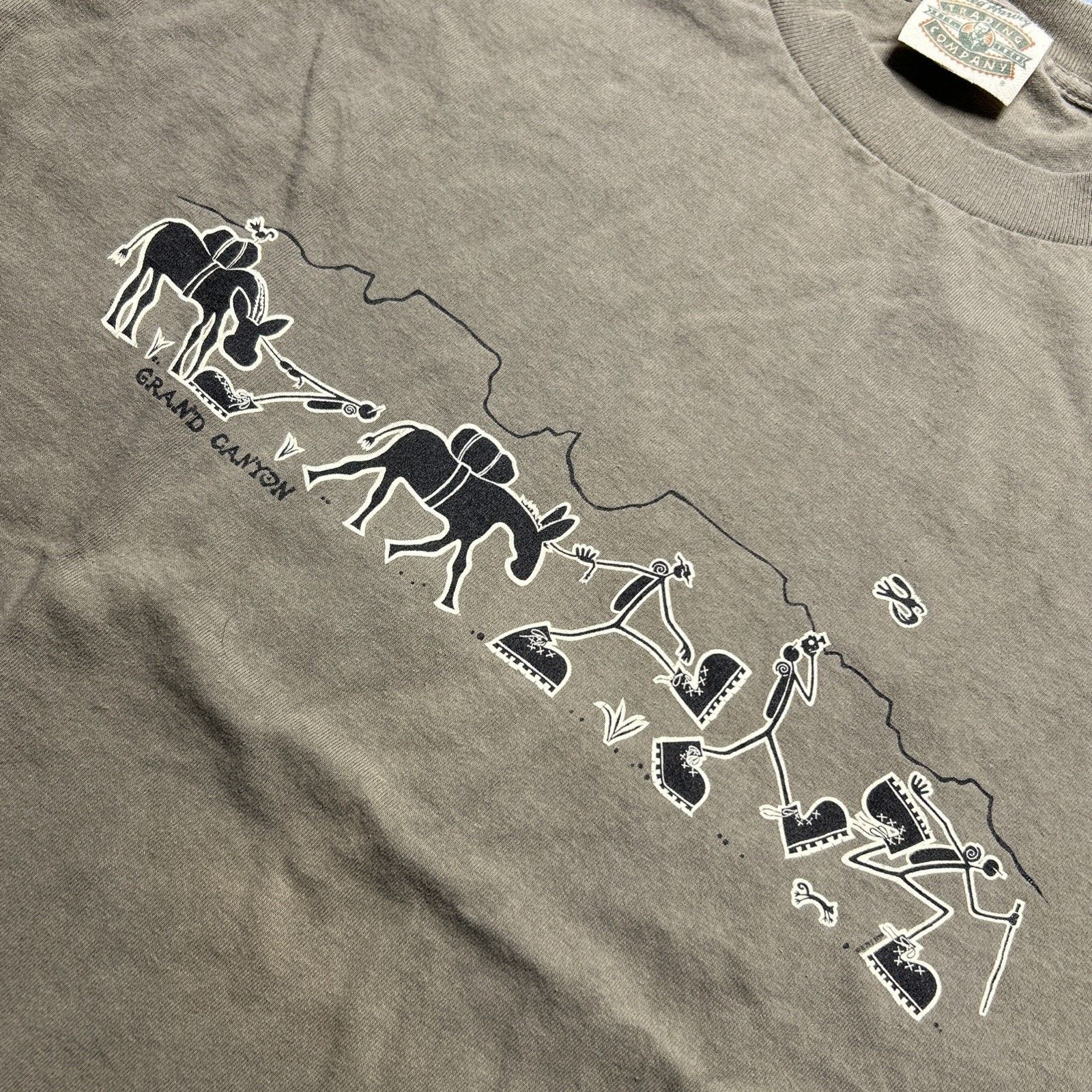 Fruit Of The Loom Grand Canyon Native Rock Art Shirt XL Aztec Single Stitch Size XL / US 12-14 / IT 48-50 - 8 Thumbnail