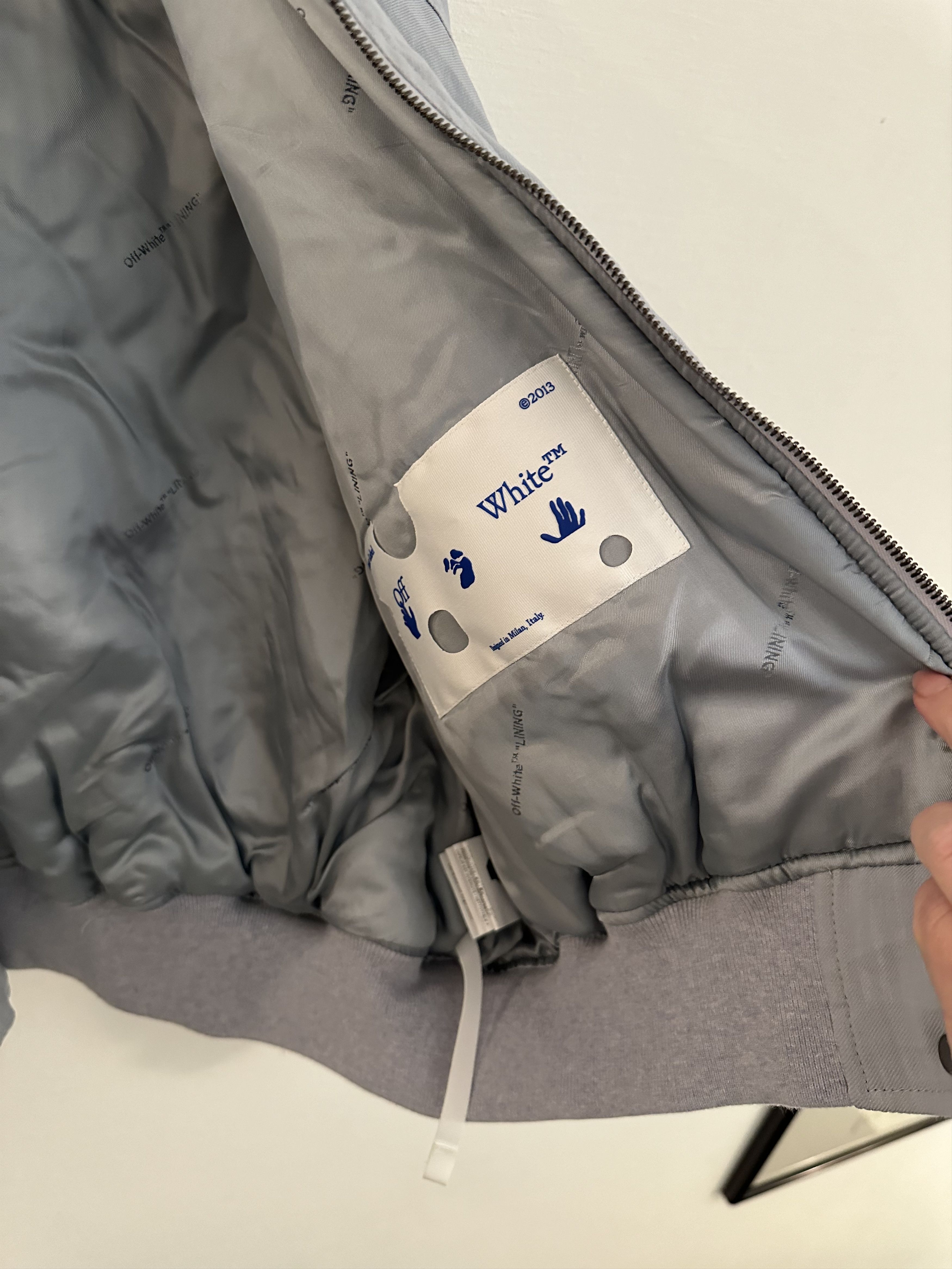 Off-White Off White by Virgil Abloth Bomber light blue Size M / US 6-8 / IT 42-44 - 4 Thumbnail