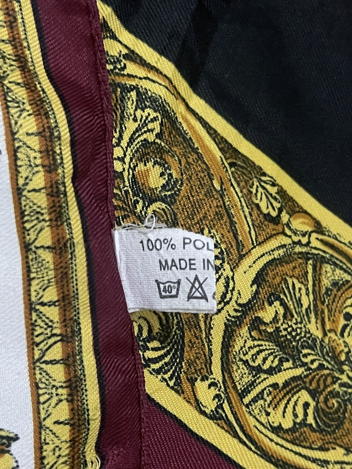 Vintage VINTAGE POLYESTER SCARVES Size ONE SIZE - 6 Thumbnail