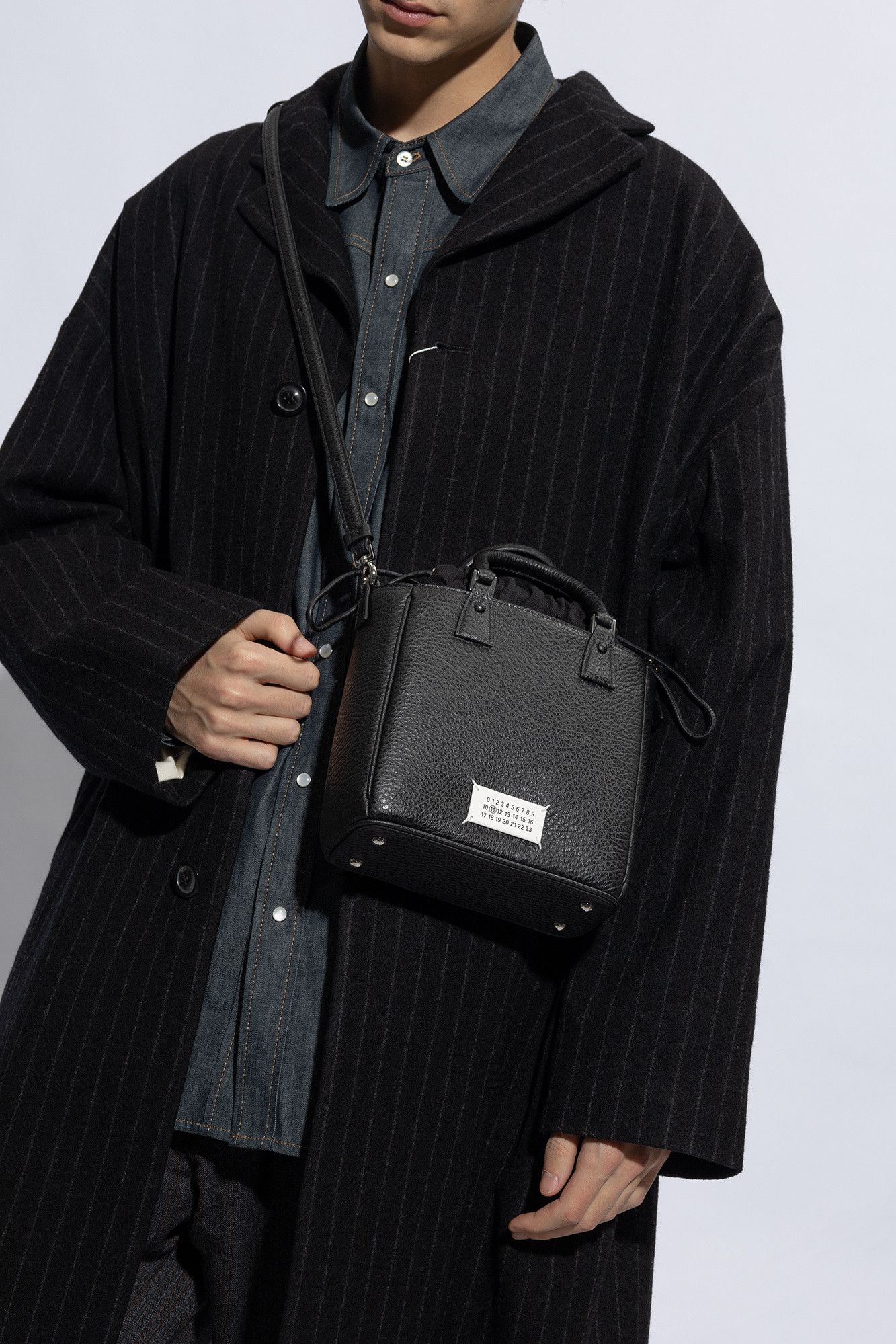 Maison Margiela oc11z0325 Size: OS / Unisex Bag in Black Size ONE SIZE - 3 Thumbnail