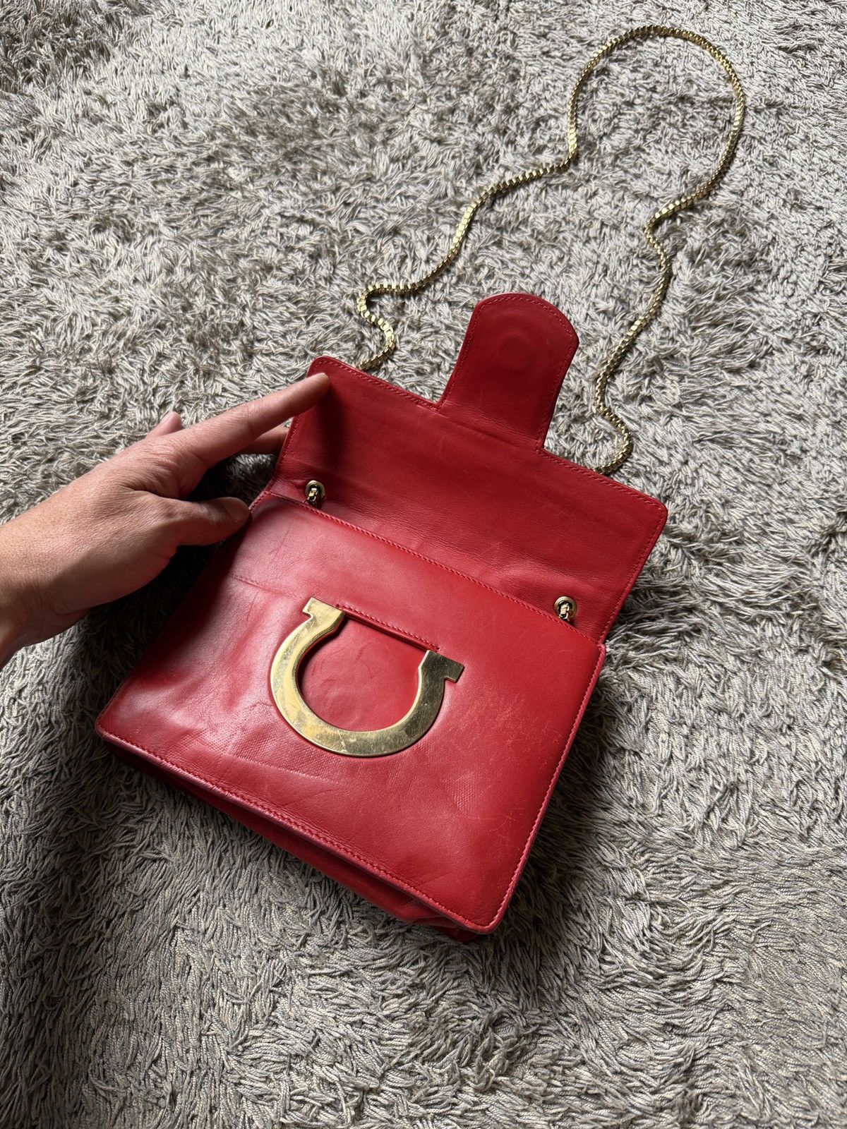 Salvatore Ferragamo Salvatore Ferragamo Red Lipstick Leather Thalia Shoulder Bag Size ONE SIZE - 6 Thumbnail