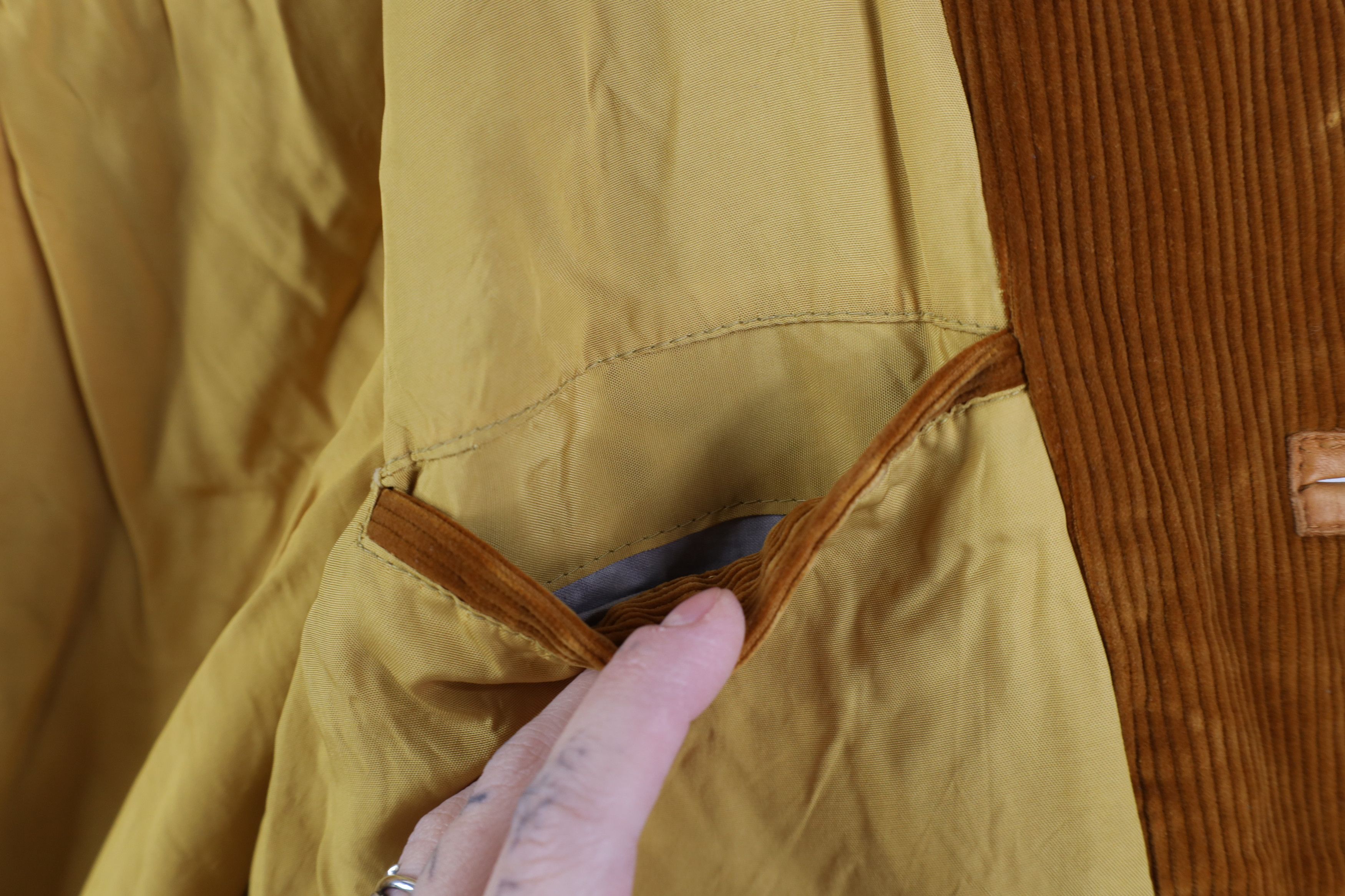 Vintage Vintage 70s Streetwear Elbow Patch Corduroy Blazer Jacket Size US L / EU 52-54 / 3 - 12 Thumbnail