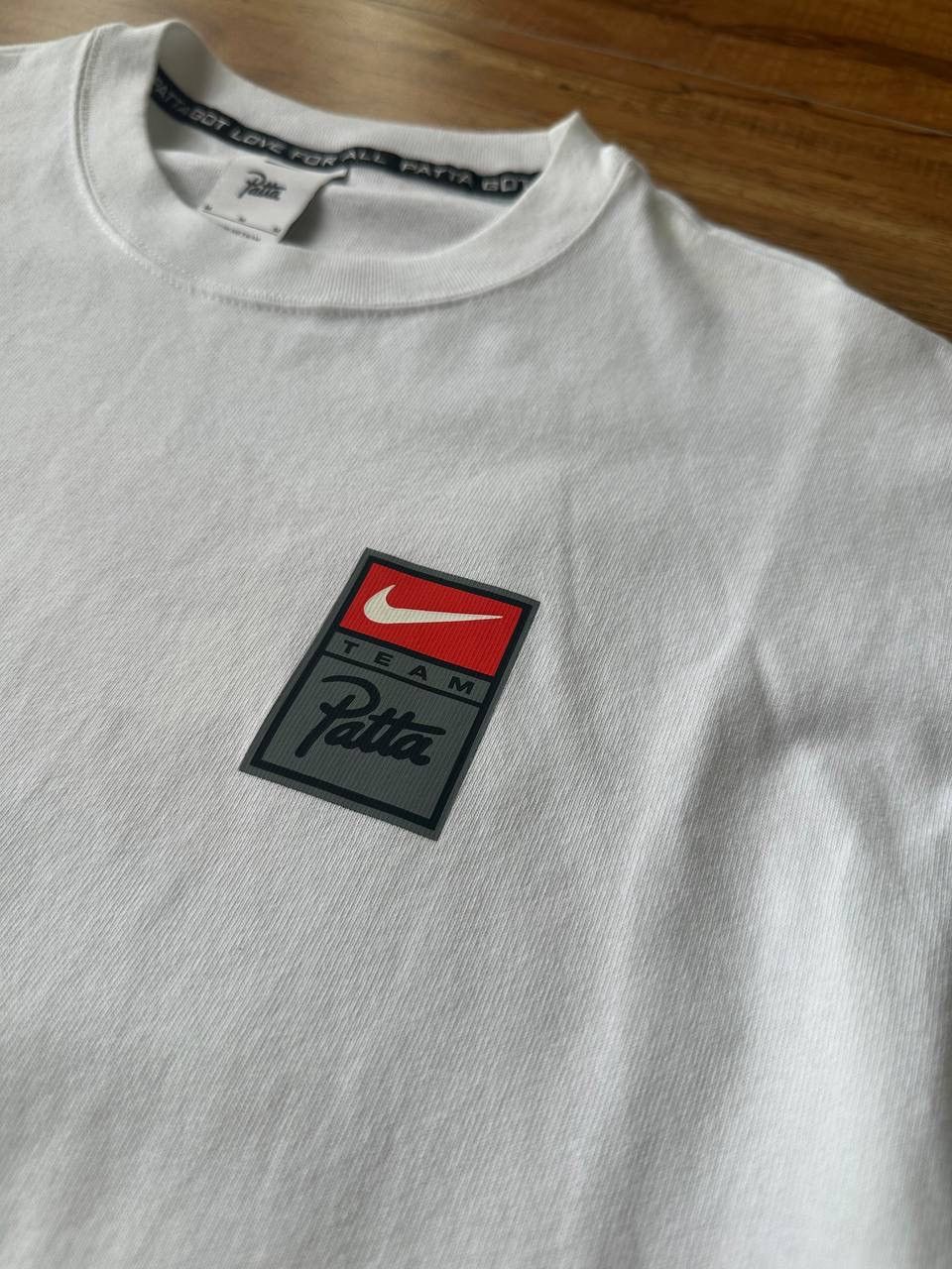 Nike × Patta Nike & Patta T-Shirt Big Back Logo Shorts Sleeve Size US M / EU 48-50 / 2 - 2 Thumbnail