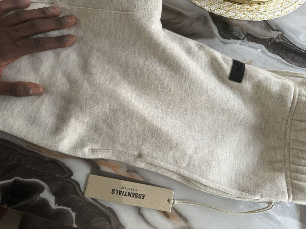 Essentials Essentials joggers light oatmeal size xxs Size US 26 / EU 42 - 7 Thumbnail