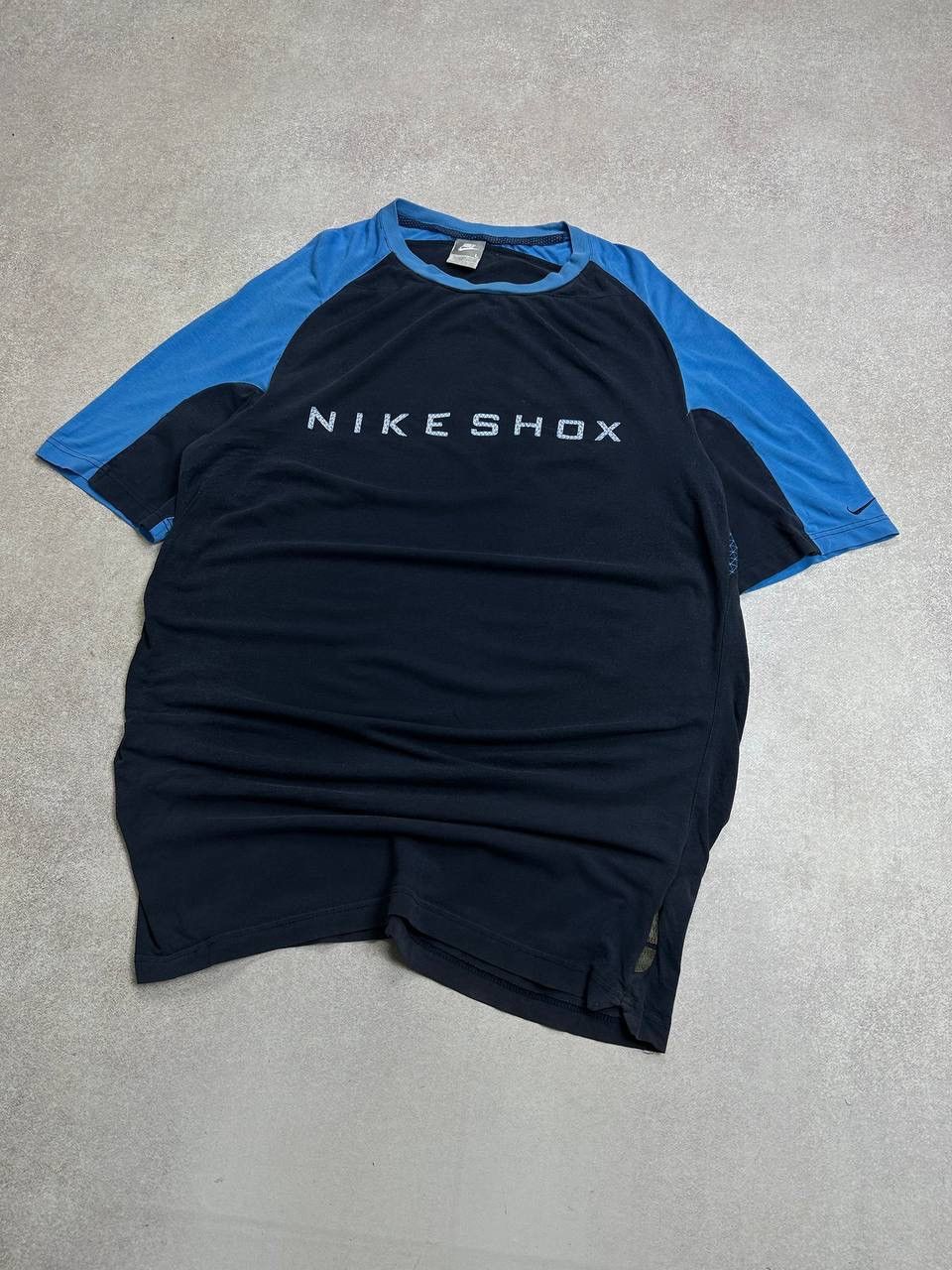 Nike Vintage Nike Shox Big Logo T-shirt Rare L Size US L / EU 52-54 / 3 - 2 Thumbnail