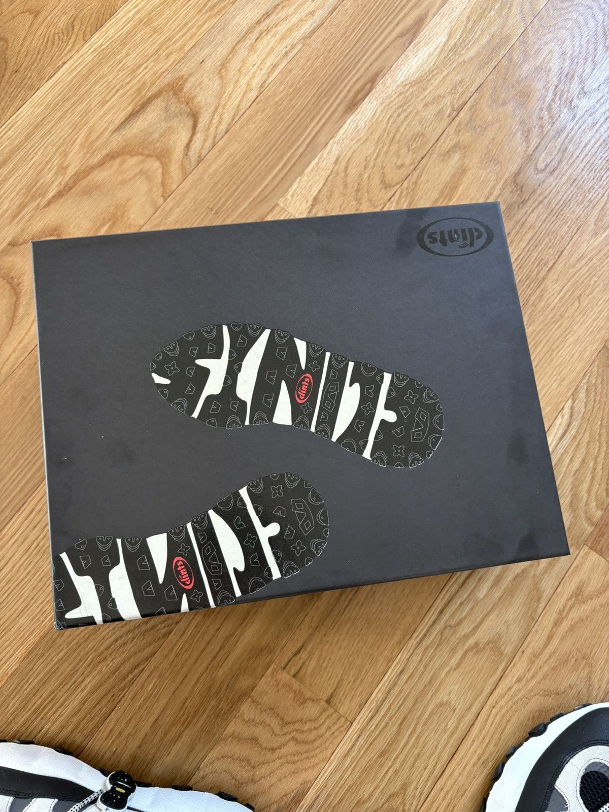 Clints Clints Co TRL Footprint 2.0 Beige Black Low Sneakers Sz 10 Size US 10 / EU 43 - 9 Thumbnail