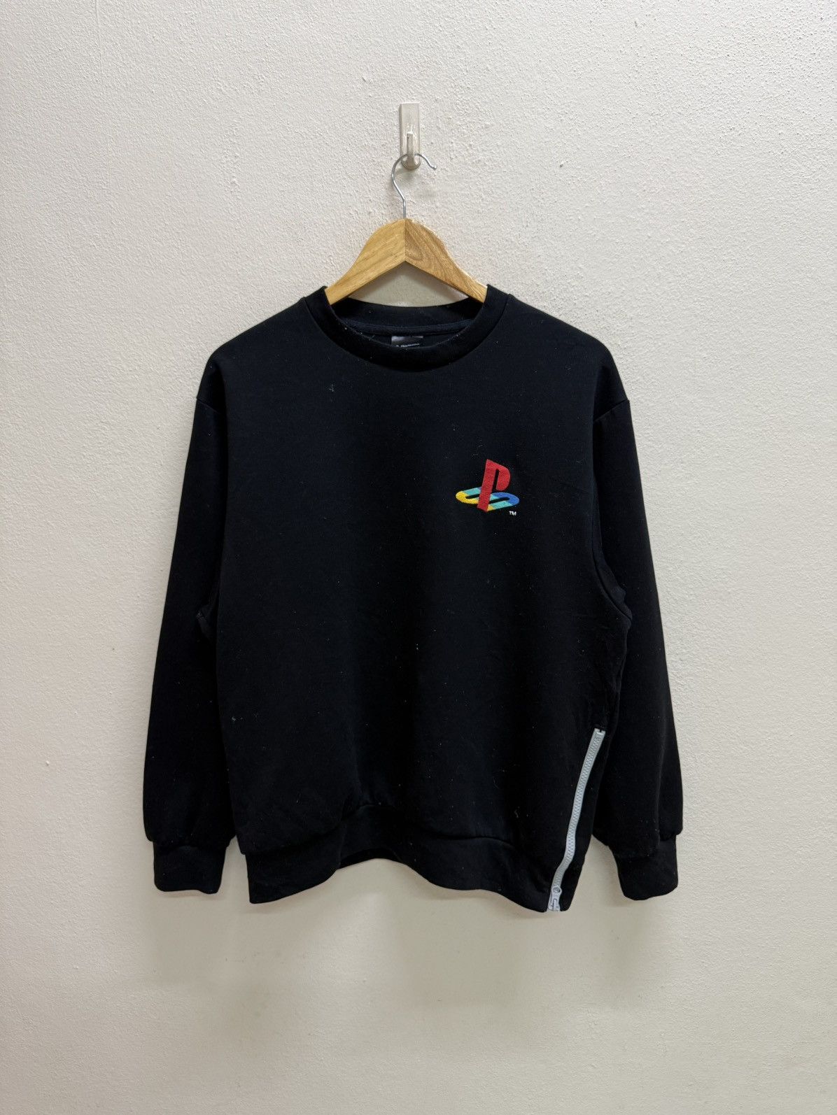 GU PLAY STATION X GU GAMING SWEATSHIRT Size US S / EU 44-46 / 1 - 16 Thumbnail