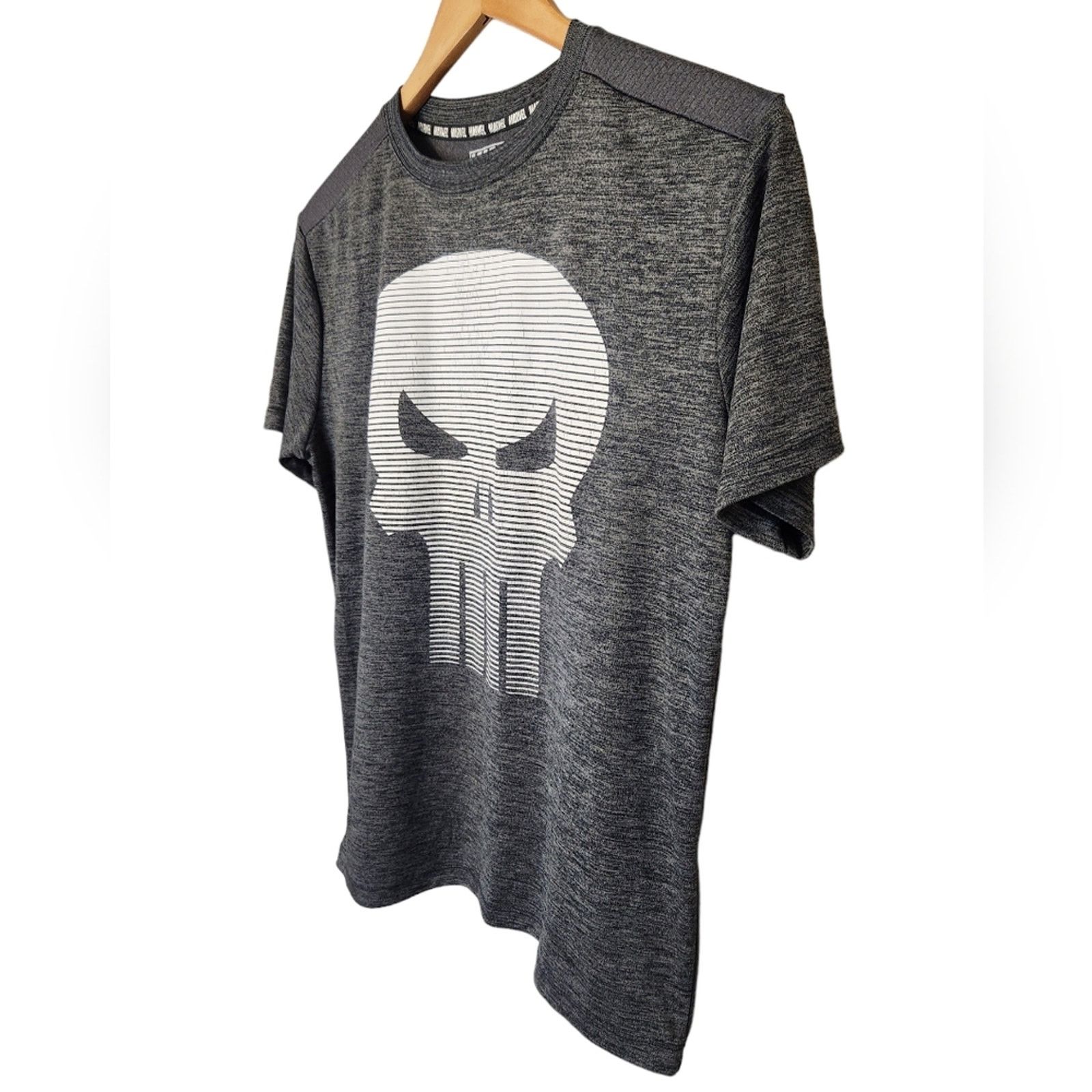 Marvel Comics Marvel Punisher Ombre Skull Poly Graphic T-Shirt Small Size US S / EU 44-46 / 1 - 2 Thumbnail
