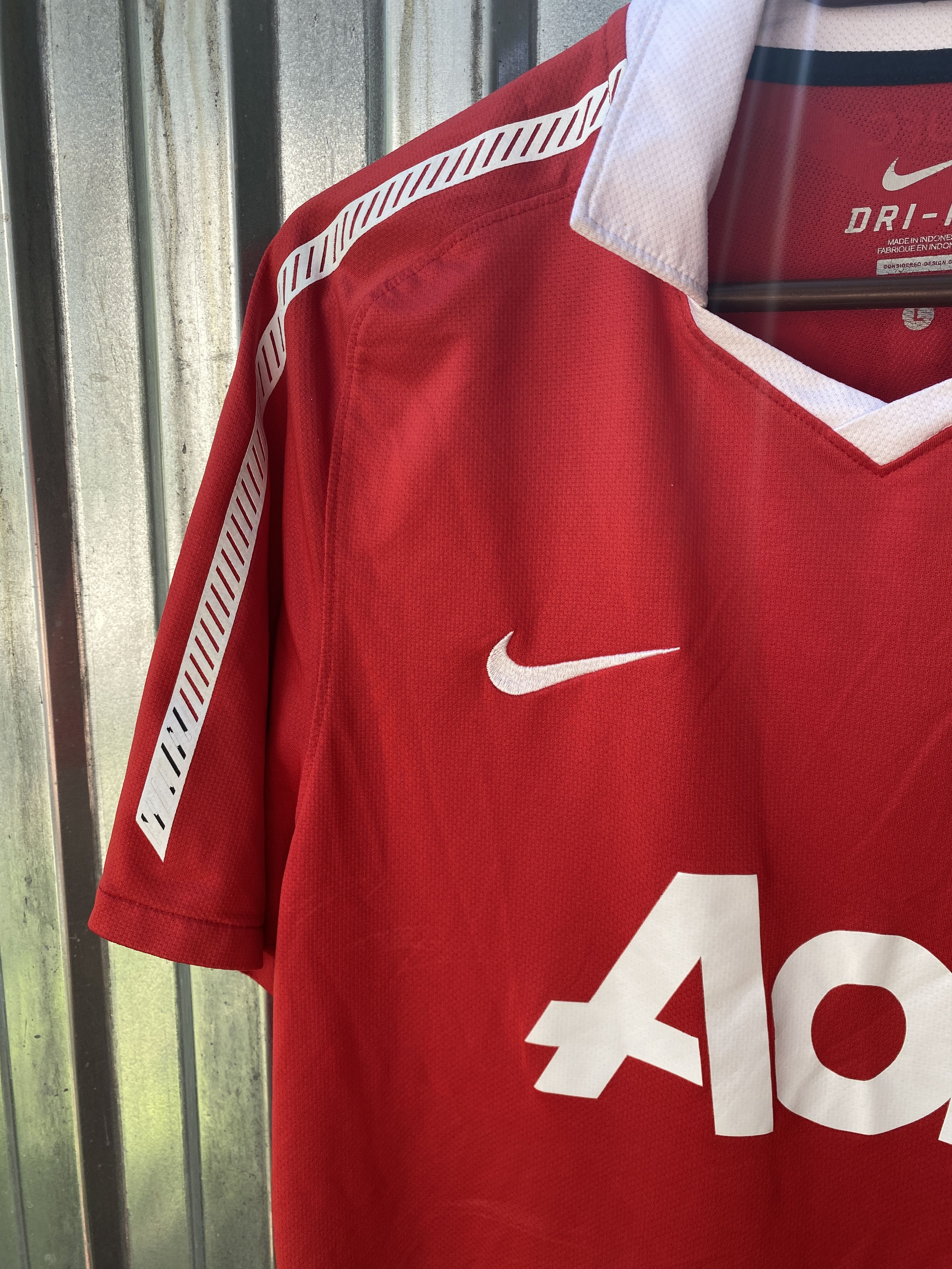 Nike Vintage Nike Manchester United Jersey Tee Size US M / EU 48-50 / 2 - 2 Thumbnail