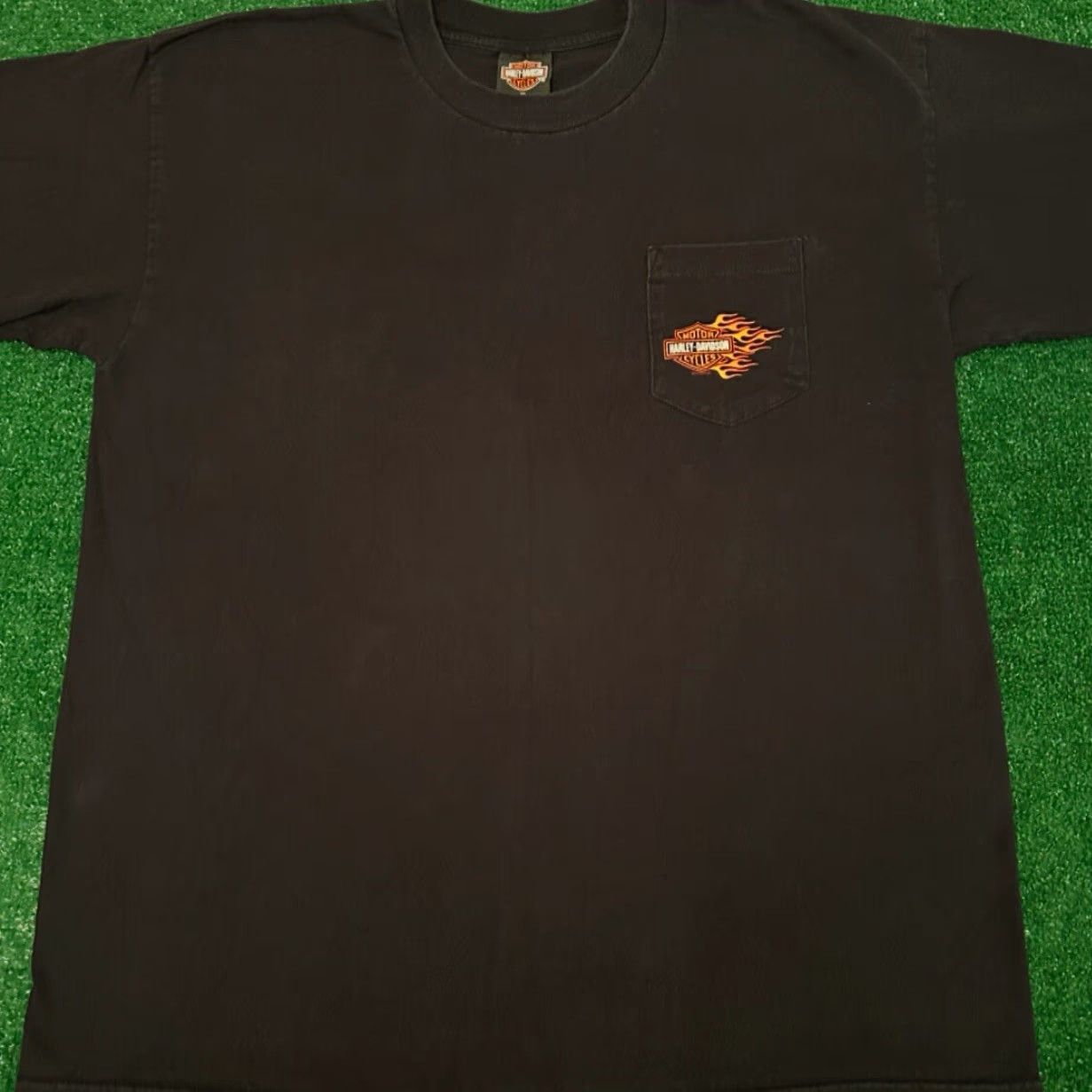 Harley Davidson VINTAGE Harley-Davidson Biker Flames Logo T-Shirt Mens XL Black Short Sleeve Logo 90s Y2K Vintage VTG Shirt Mens XL Size US XL / EU 56 / 4 - 2 Thumbnail