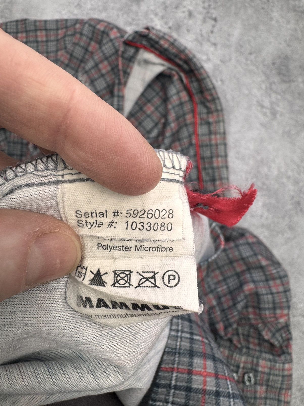 Mammut Mammut Men Shirt Grey Red Check Size L Size US L / EU 52-54 / 3 - 10 Thumbnail