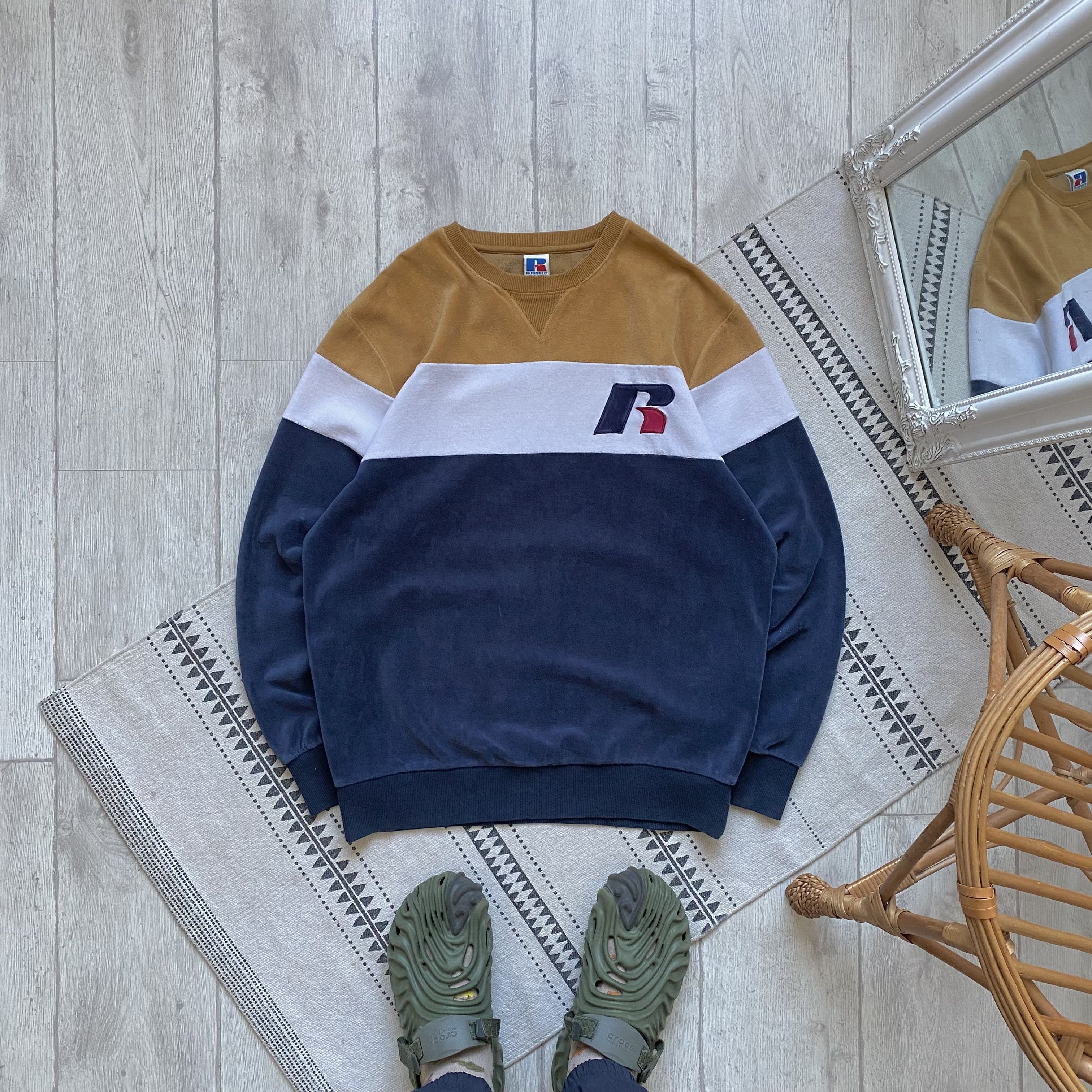 Russell Athletic 🦍Vintage 00s Russell Athletic sweatshirt velour Size US M / EU 48-50 / 2 - 1 Thumbnail