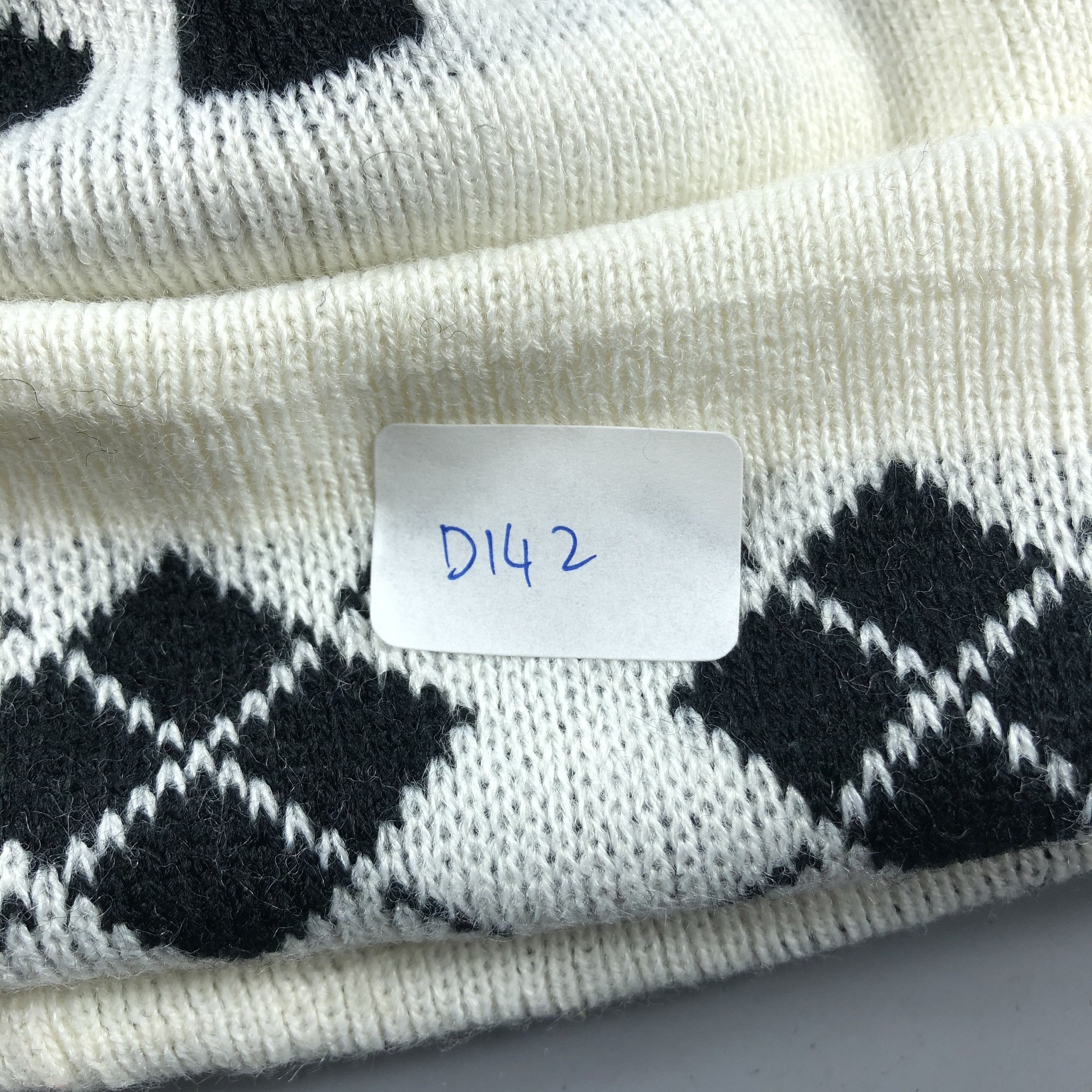 Mickey Mouse × Vintage Mickey Mouse Beanie Snow Hat Snow Cap -D142 Size ONE SIZE - 6 Thumbnail