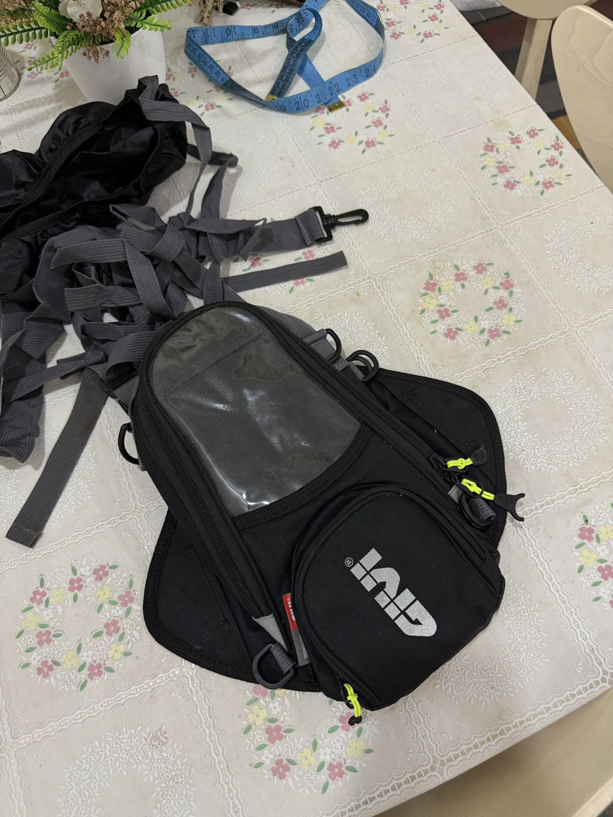Japanese Brand 🔥🔥🔥ARCHIVE GIVI MOTOR TANK BAG Size ONE SIZE - 2 Thumbnail