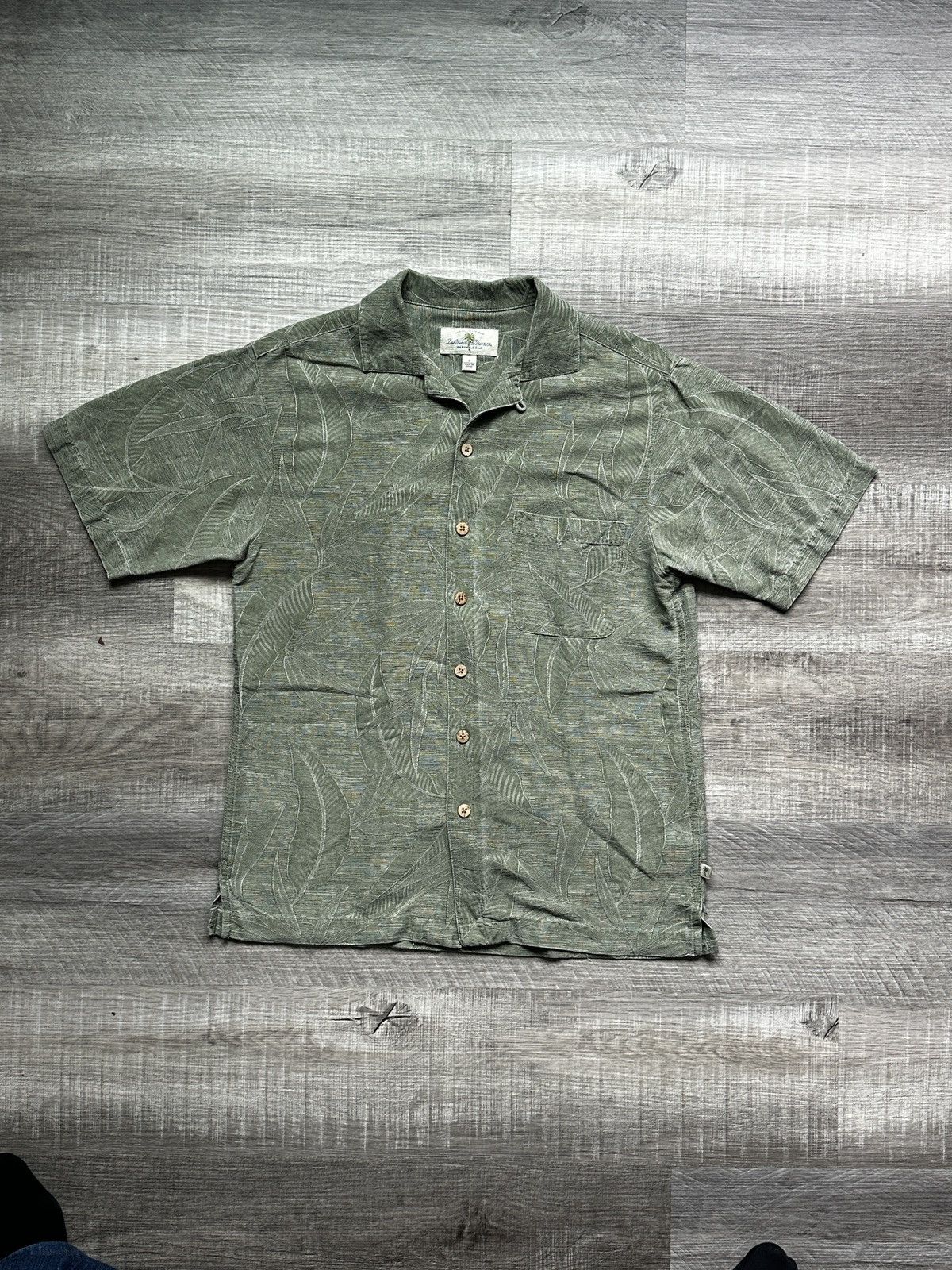 Island Shores Vintage Textured Leaf Print Silk Shirt Size: Small (S) Size US S / EU 44-46 / 1 - 1 Thumbnail