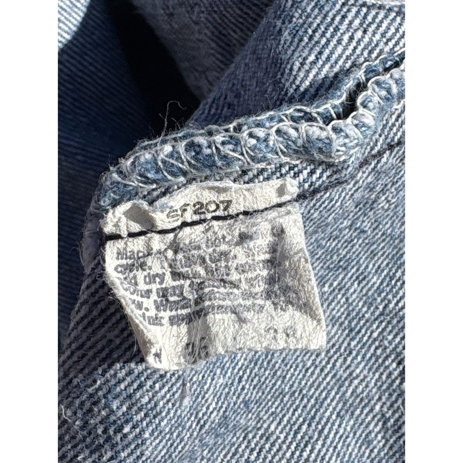 Levi's Vintage 86 Levi’s 1501 0117 R tag Jeans 36x38 (34x36) Size US 34 / EU 50 - 5 Thumbnail