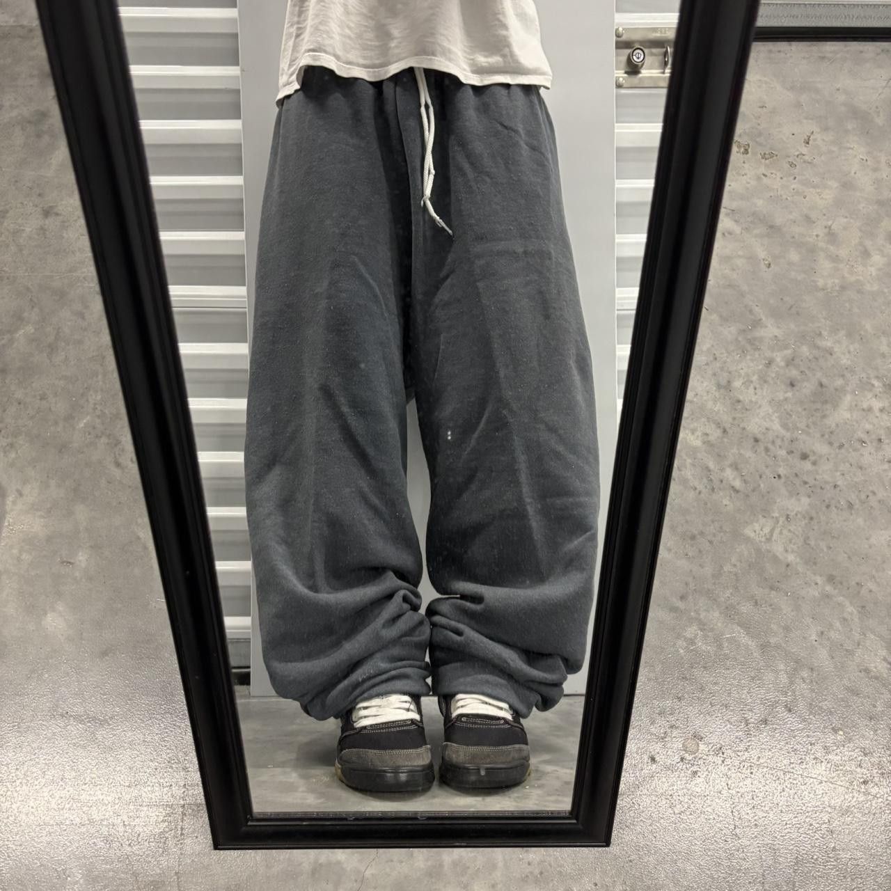 Japanese Brand × Vintage Crazy Vintage Y2K/2000s Baggy Grey Streetwear Skater Style Sweatpants! Size US 36 / EU 52 - 1 Thumbnail