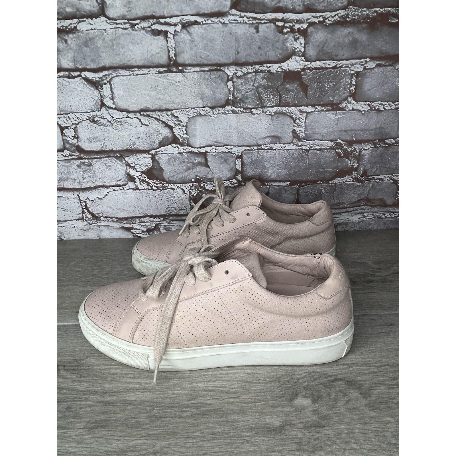 Greats GREATS The Royale Pink Perforated Leather Sneakers Shoes Wom Size US 8.5 / IT 38.5 - 13 Thumbnail