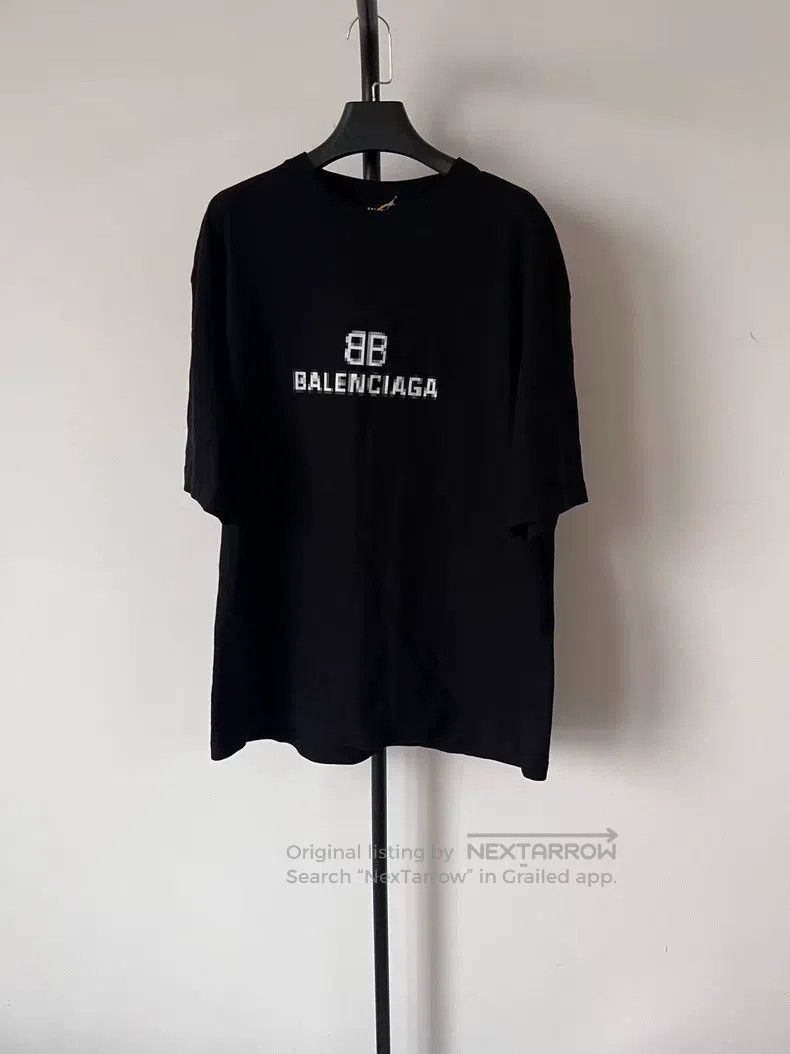 Balenciaga Balenciaga Mosaic Blurred Logo BB Letter Loose Short Sleev Size M / US 6-8 / IT 42-44 - 1 Thumbnail