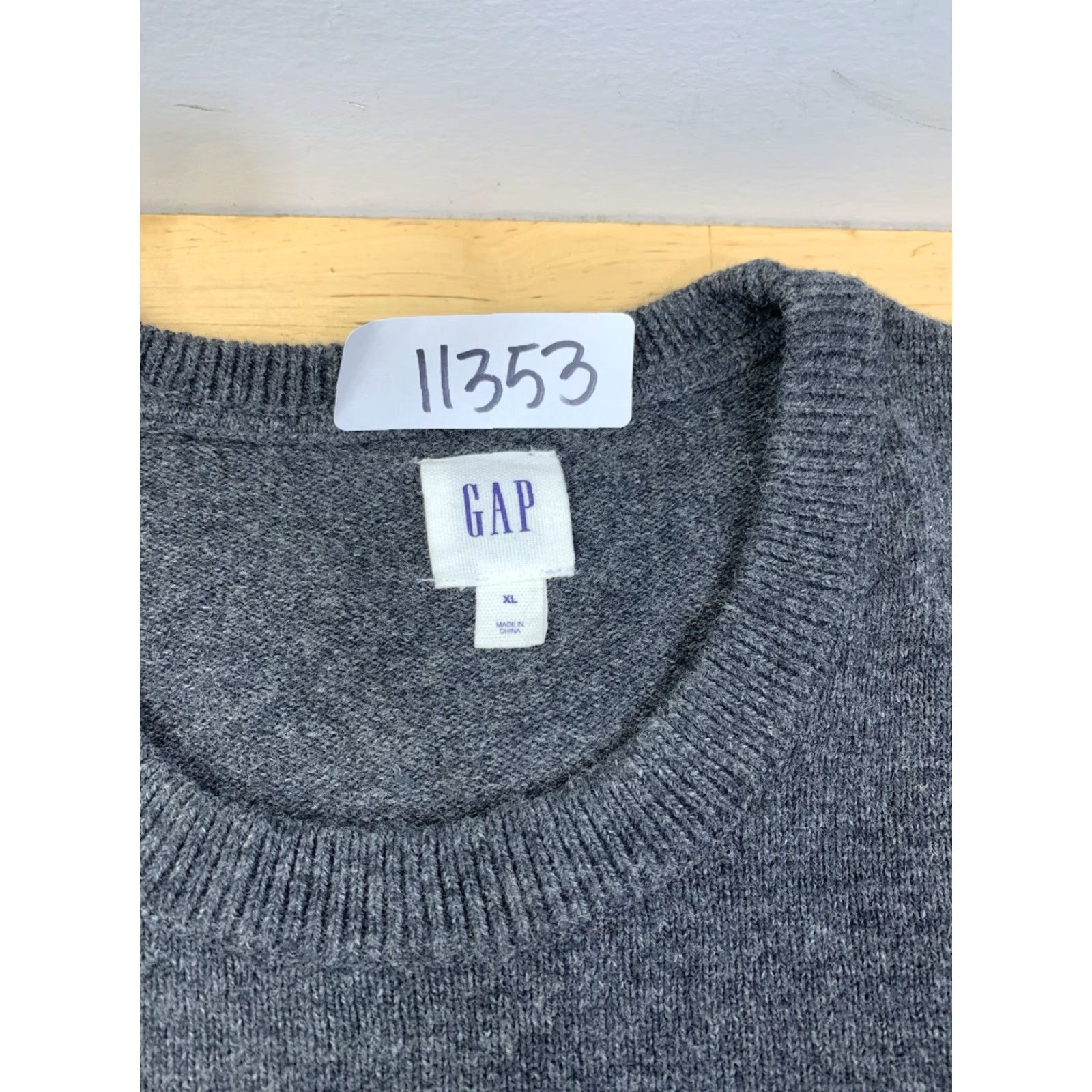 Gap Gap Sweatshirt Mens XL Crew Neck Charcoal Gray Wool Blend Casual Pullover 11353 Size US XL / EU 56 / 4 - 2 Thumbnail
