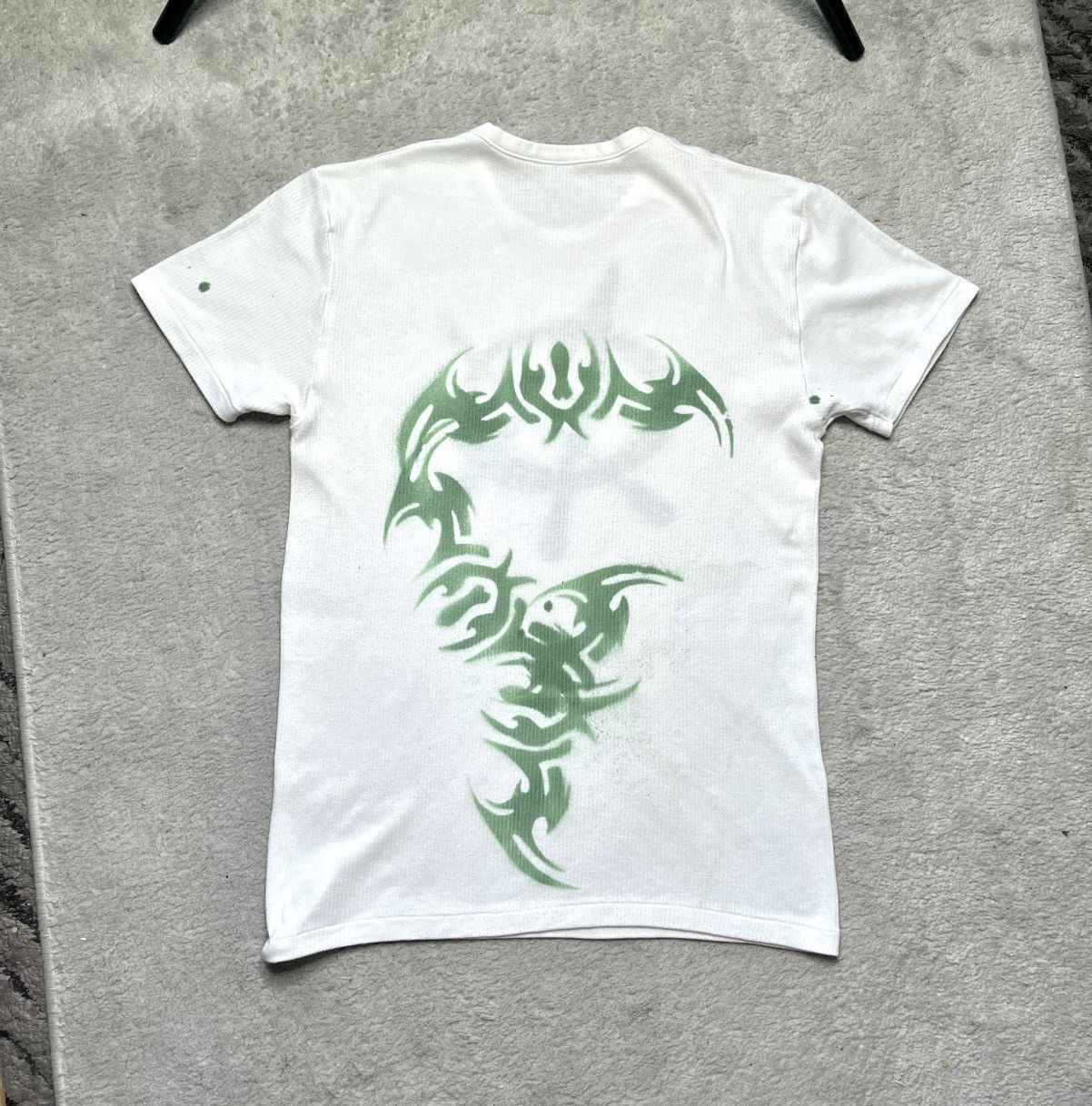 Vintage Vintage White T-Shirt Tee Print Anarchy Grafiti Size US M / EU 48-50 / 2 - 2 Thumbnail