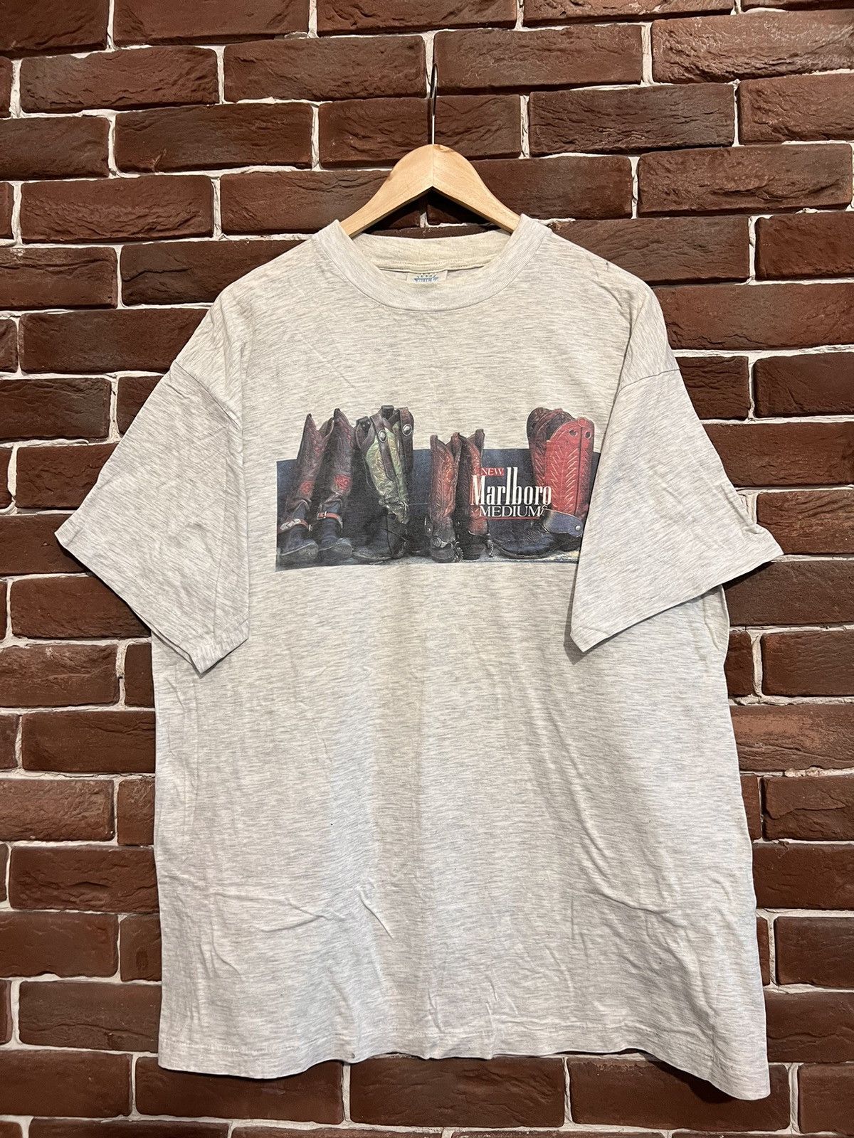 Marlboro Vintage 90s Marlboro Western Shoe Vintage Tee Wild West Rare Size US XL / EU 56 / 4 - 1 Thumbnail