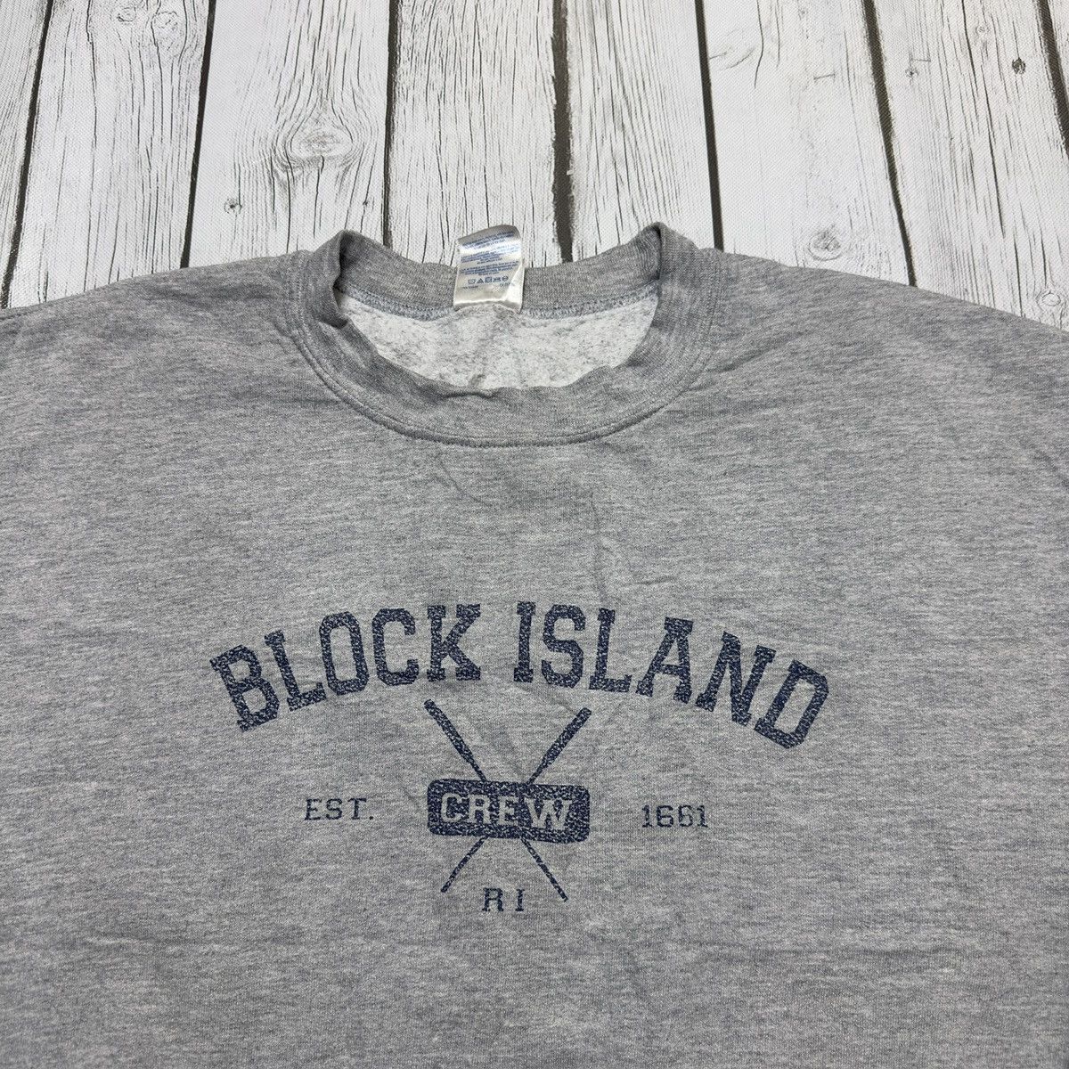 Gildan Block Island Rhode Island sweatshirt Size US L / EU 52-54 / 3 - 3 Thumbnail