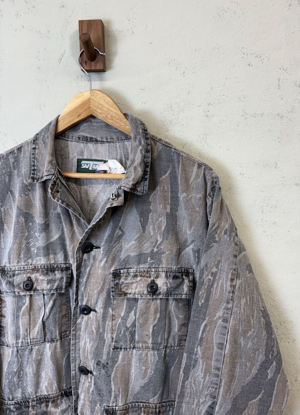 SafTbak Vintage SafTbak Tiger Stripe Camo Hunting Jacket USA Size US XL / EU 56 / 4 - 3 Thumbnail