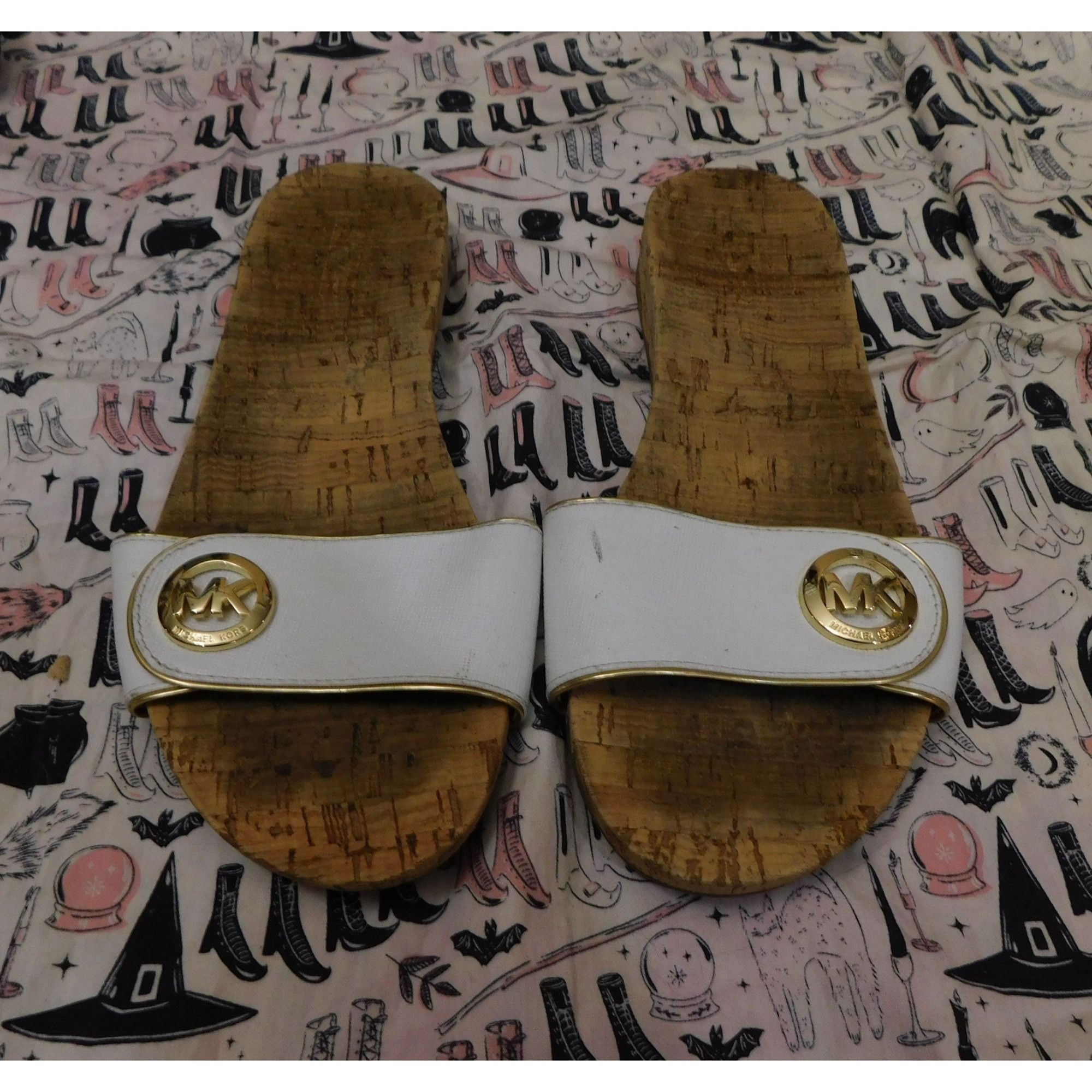 Michael Kors Michael Kors White Cork Slide Sandals With Gold Tone Accents Size US 6.5 / IT 36.5 - 1 Thumbnail