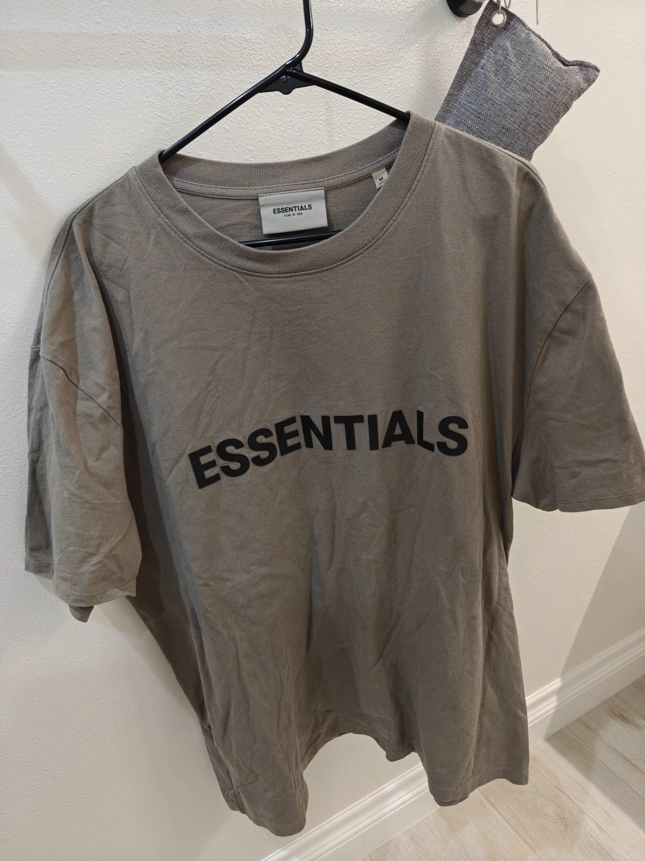Fear of God Essentials t shirt Size US M / EU 48-50 / 2 - 4 Thumbnail