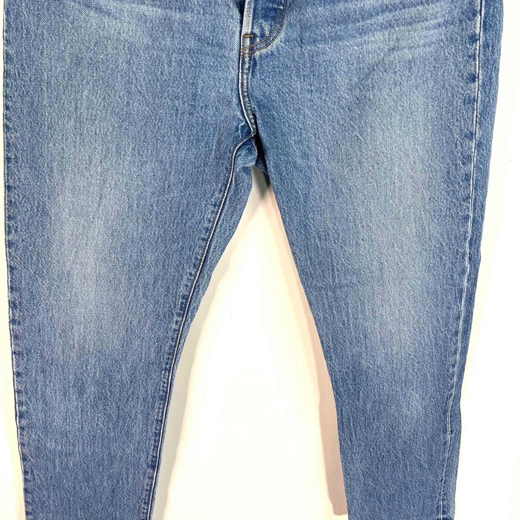 Levi's VINTAGE Levi's 501 Jeans Men's Size 27 Blue 28 Inseam 80s 90s Denim Straight Classic Size US 27 - 3 Thumbnail