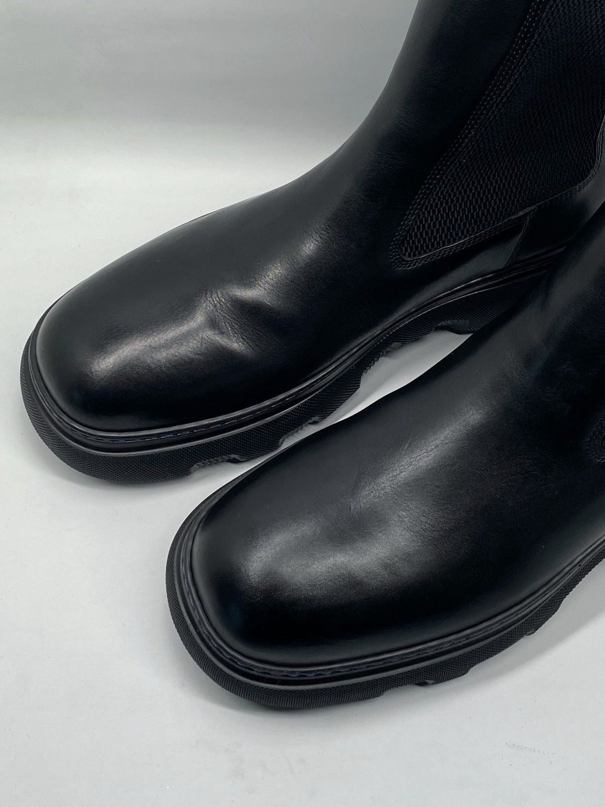 Burberry Burberry leather Chelsea boots size 43/us size 10 Size US 10 / EU 43 - 4 Thumbnail