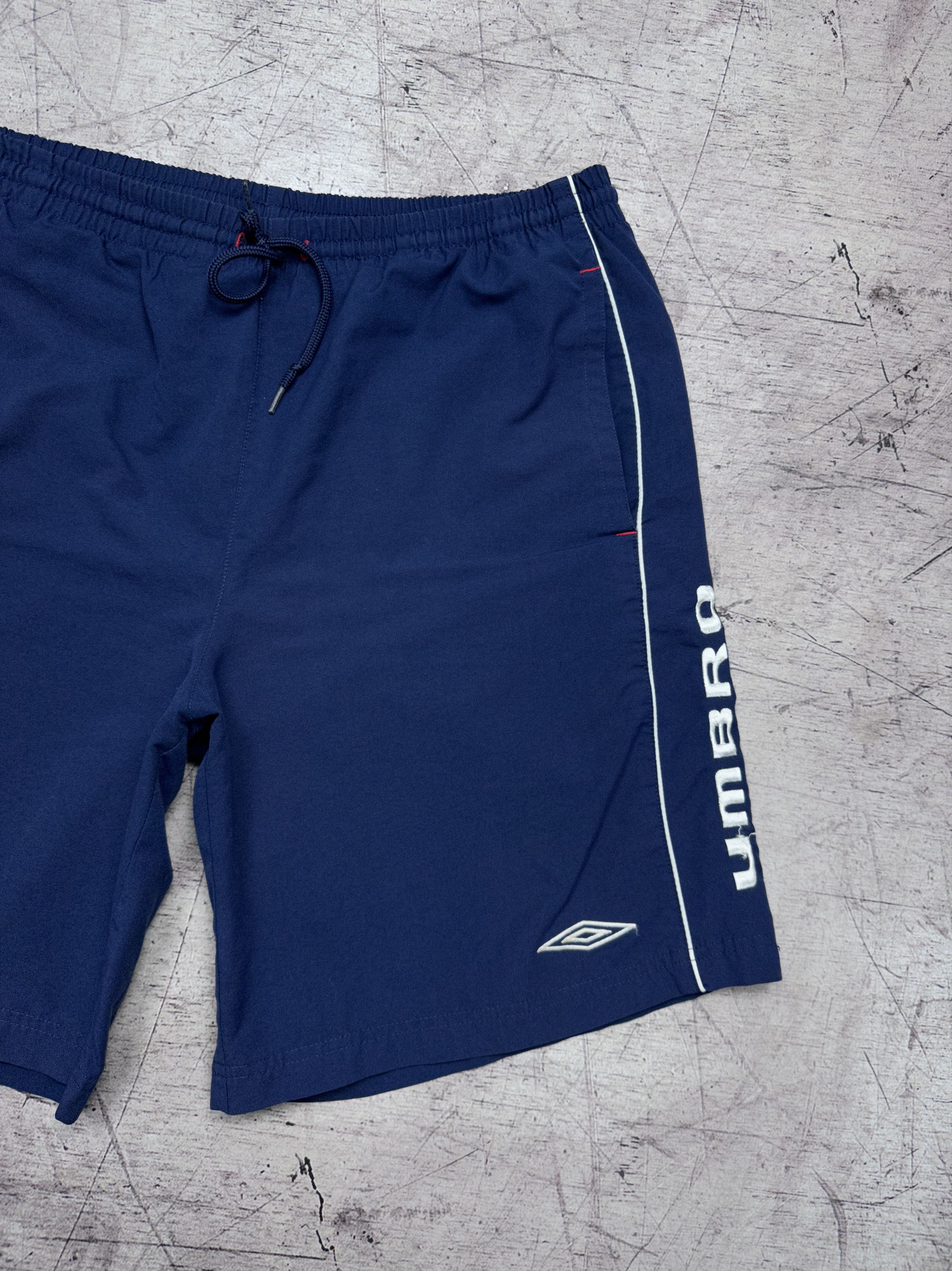 Umbro Umbro Vintage Mens Nylon Shorts Size US 36 / EU 52 - 2 Thumbnail