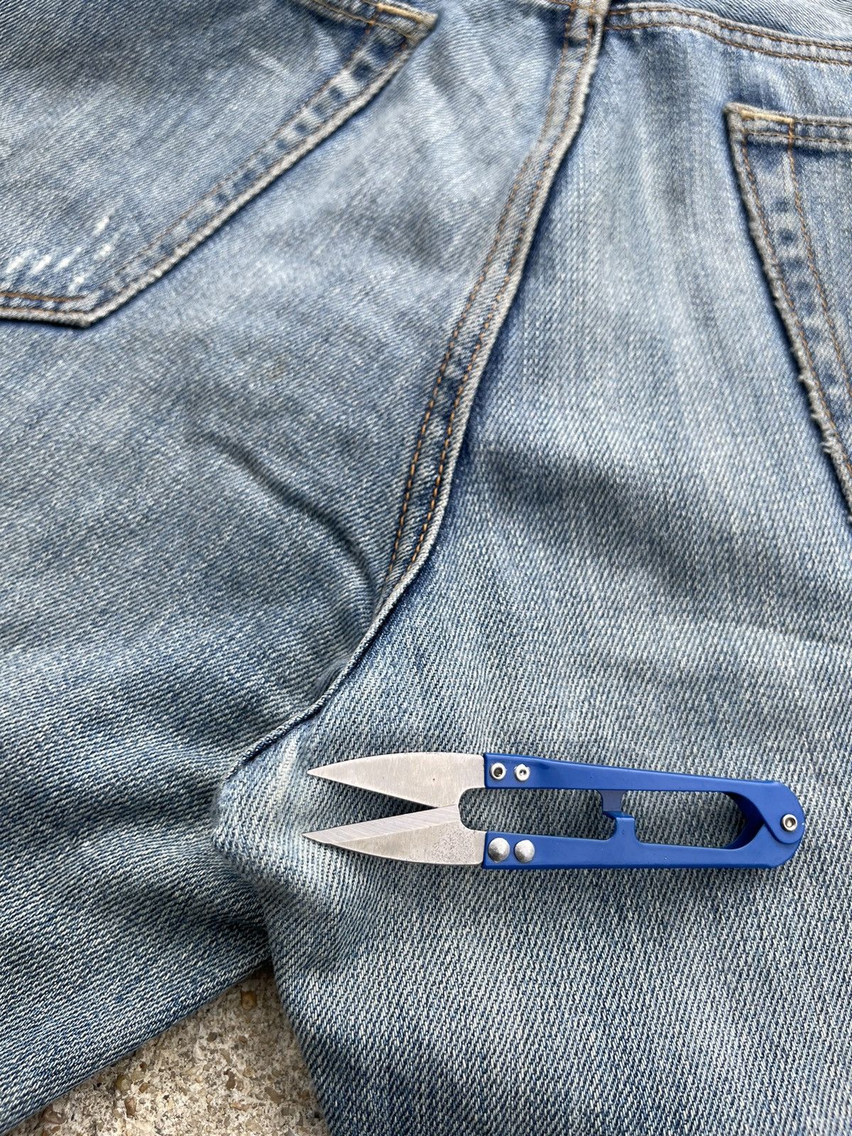 Japanese Brand × Jean × Uniqlo 🔥 Uniqlo Rusty Distressed Denim W30🔥 Size US 30 / EU 46 - 18 Thumbnail