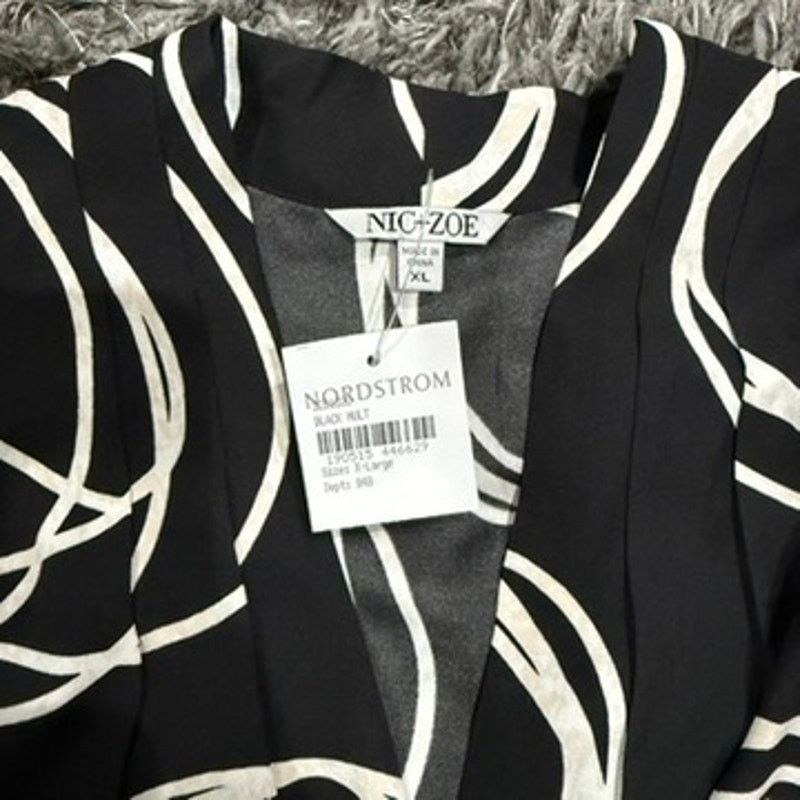 NIC+ZOE Nic+Zoe Billow Tank in Black, Size XL Size XL / US 12-14 / IT 48-50 - 4 Thumbnail