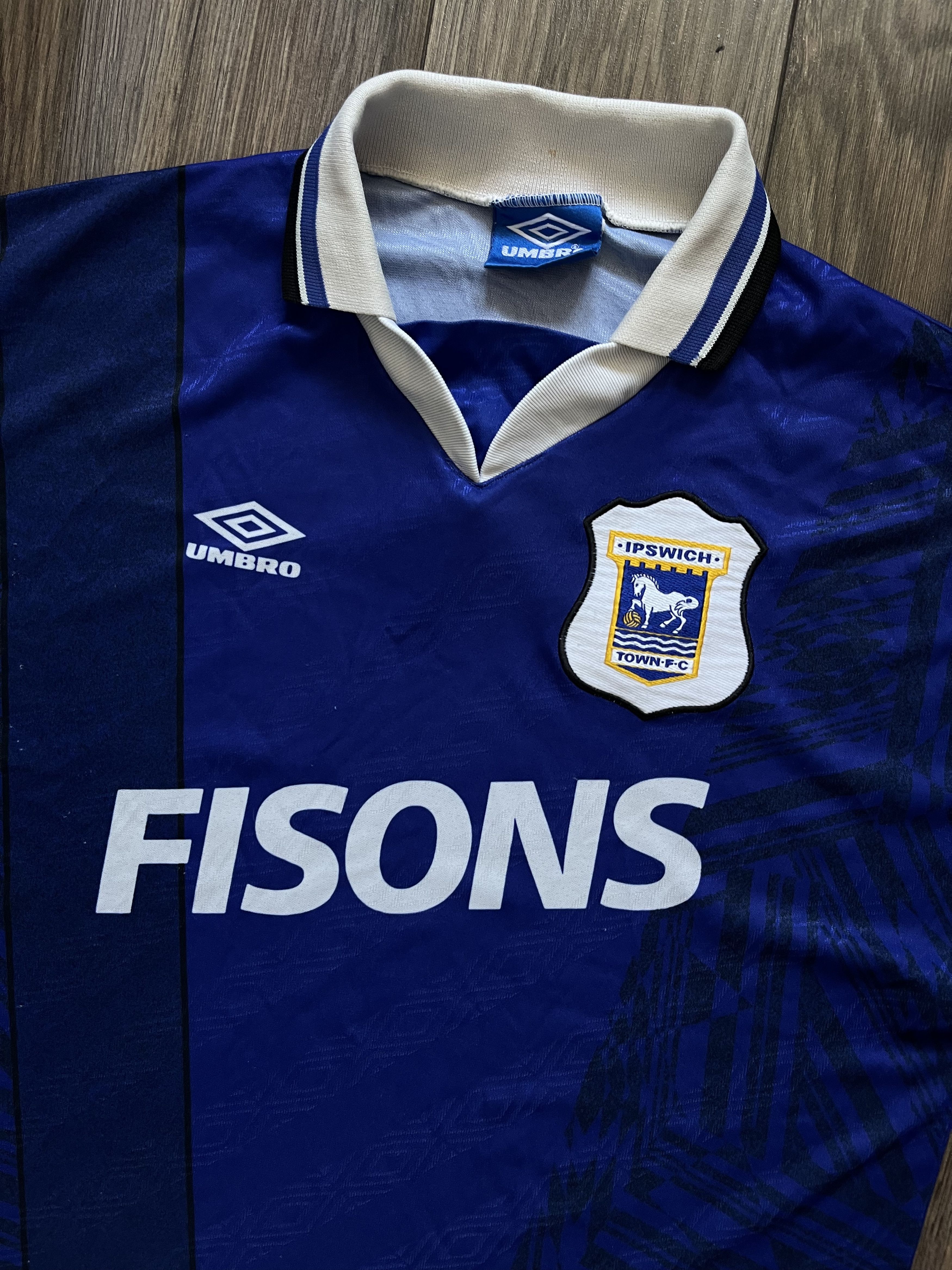 Umbro Vintage Ipswich Town 1994-1995 Umbro Home Foorball Shirt Size US L / EU 52-54 / 3 - 4 Thumbnail