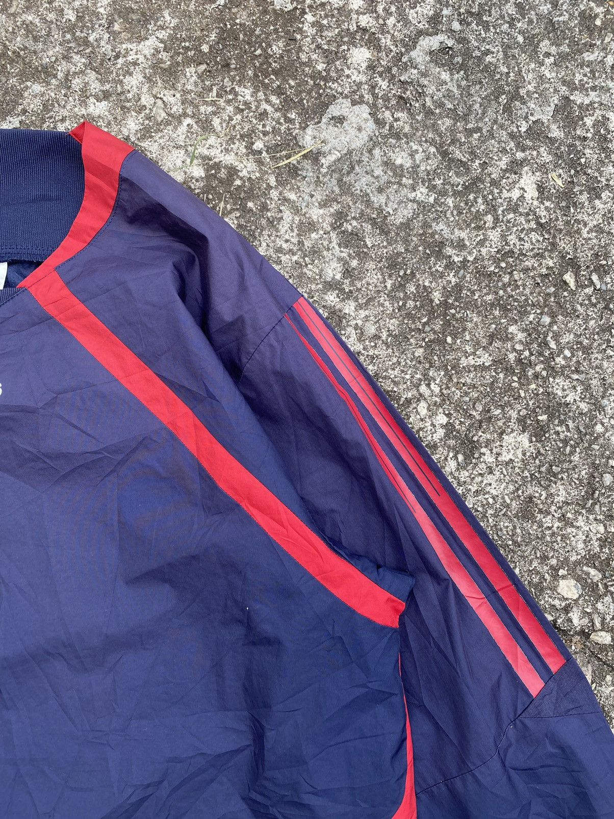 Adidas Vintage Adidas Pullover Windbreaker Size US L / EU 52-54 / 3 - 6 Thumbnail