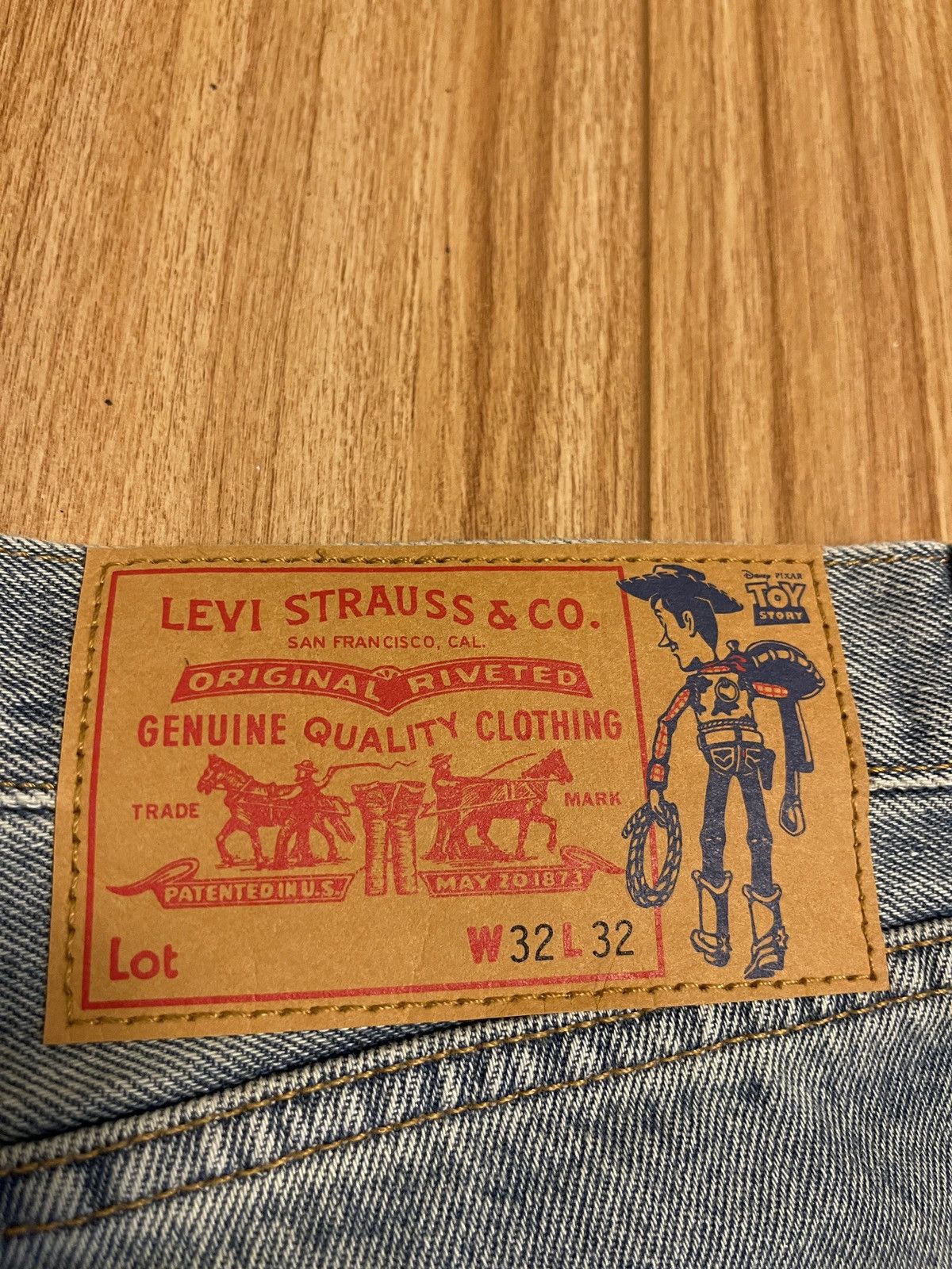 Levi's Levi’s X Toy Story Jeans Size US 32 / EU 48 - 9 Thumbnail