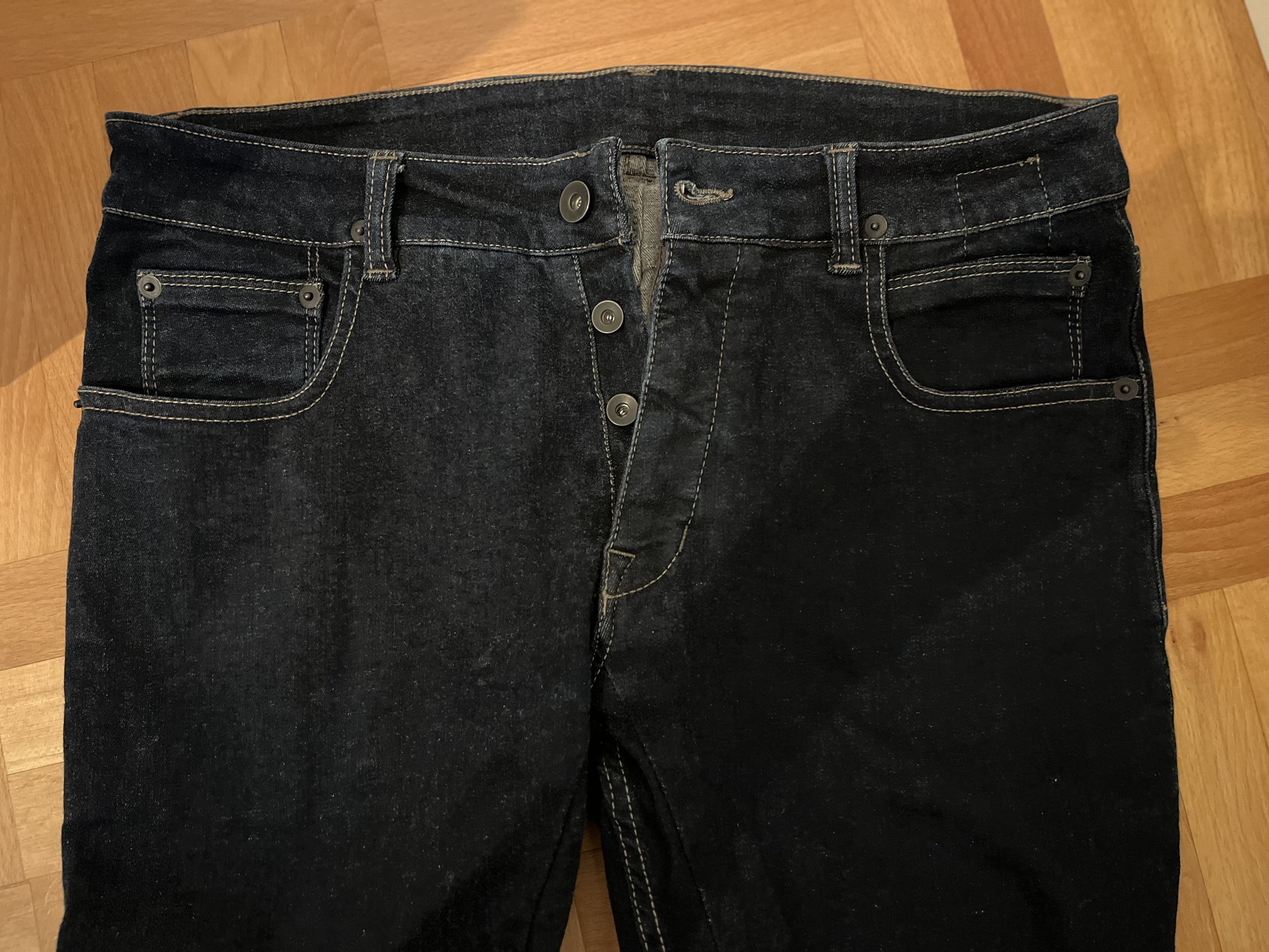 Rick Owens Drkshdw Detroit Cut Denim in Dark Blue / Navy / DU16F8350-SBD Size US 31 - 7 Thumbnail