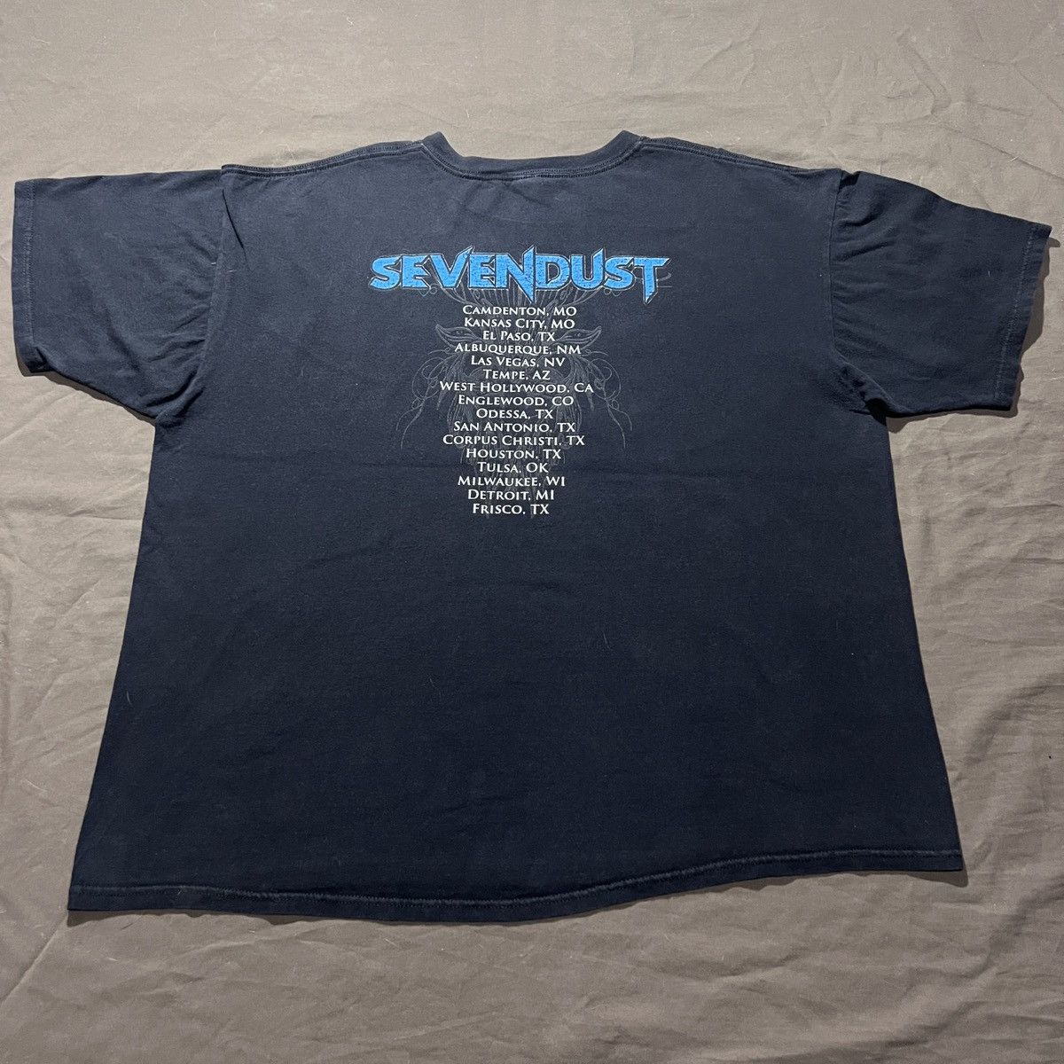 Band Tees Vintage Y2K Sevendust Nu metal Promo Tour Tee 2XL oversized Size US XXL / EU 58 / 5 - 8 Thumbnail