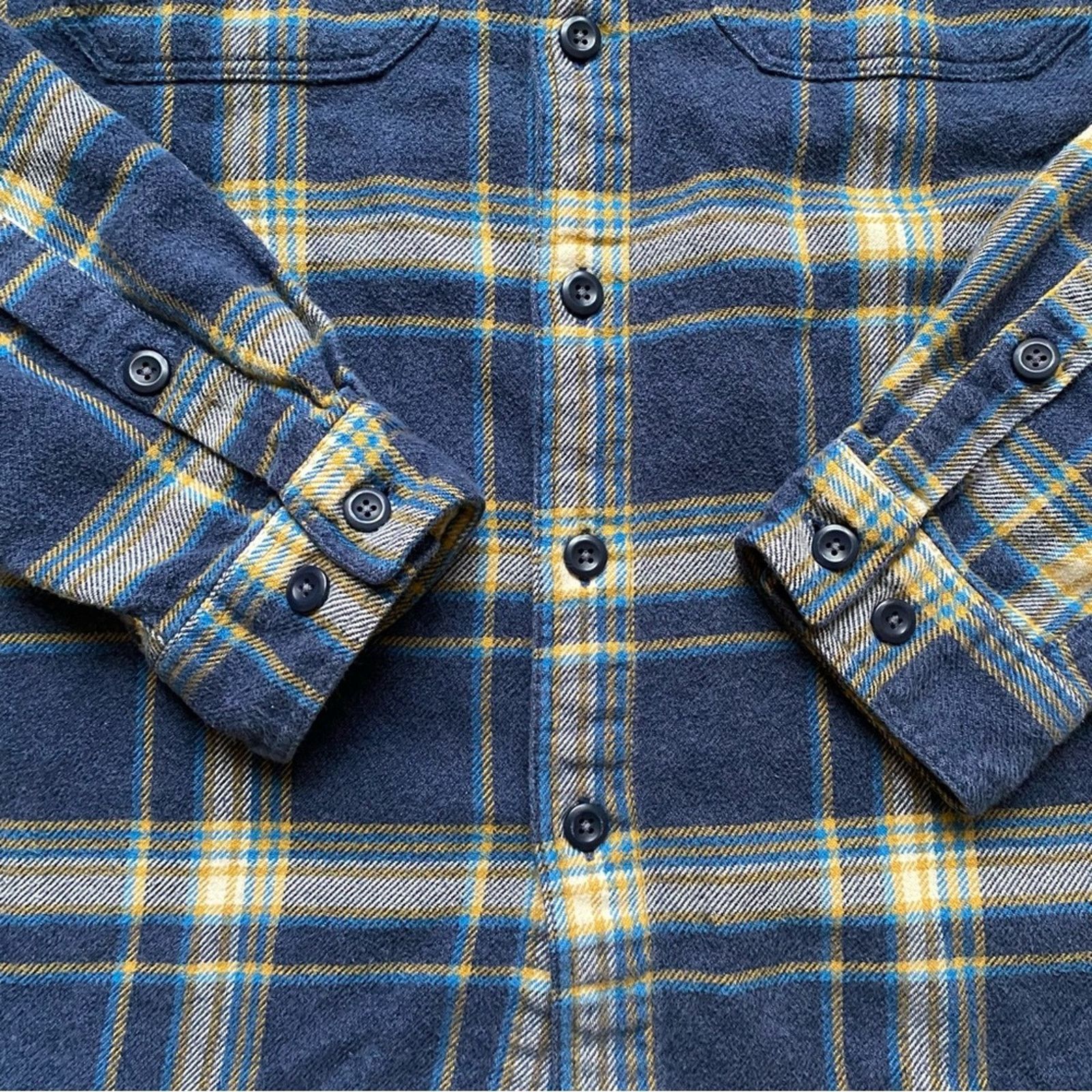 Patagonia Patagonia $89 Organic Cotton Flannel Shirt Blue Plaid S EUC Size US S / EU 44-46 / 1 - 5 Thumbnail