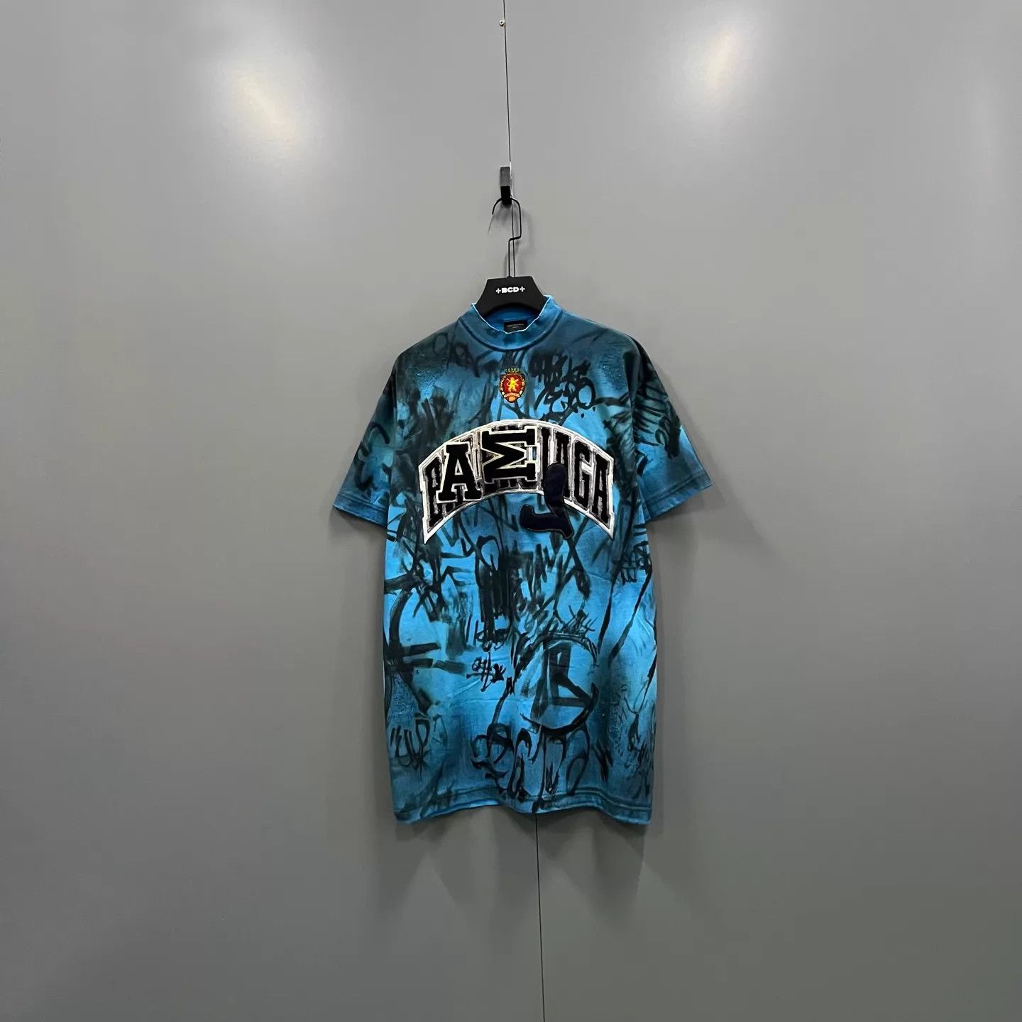 Balenciaga Balenciaga Blue Graffiti Logo Short Sleeve 1 Size US S / EU 44-46 / 1 - 1 Thumbnail