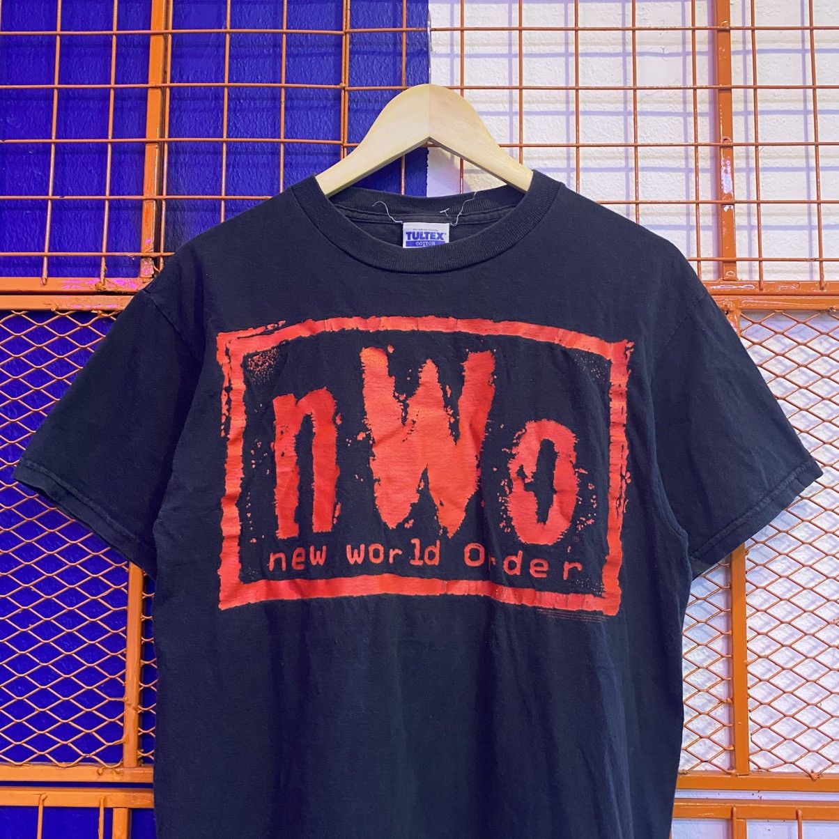 WCW/nWo Vintage NWO New World Order Wrestling Tshirt 90s Size US M / EU 48-50 / 2 - 2 Thumbnail