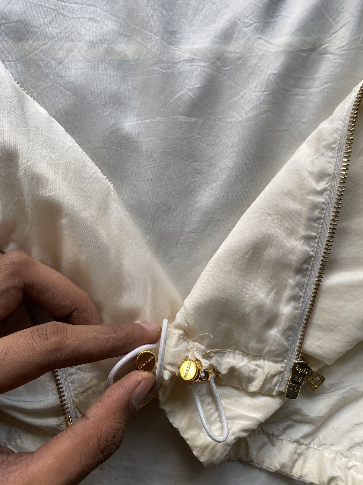 Prada Prada Ivory Silk Blend Bomber Jacket Hoodie Gold Tone Size XS / US 0-2 / IT 36-38 - 12 Thumbnail